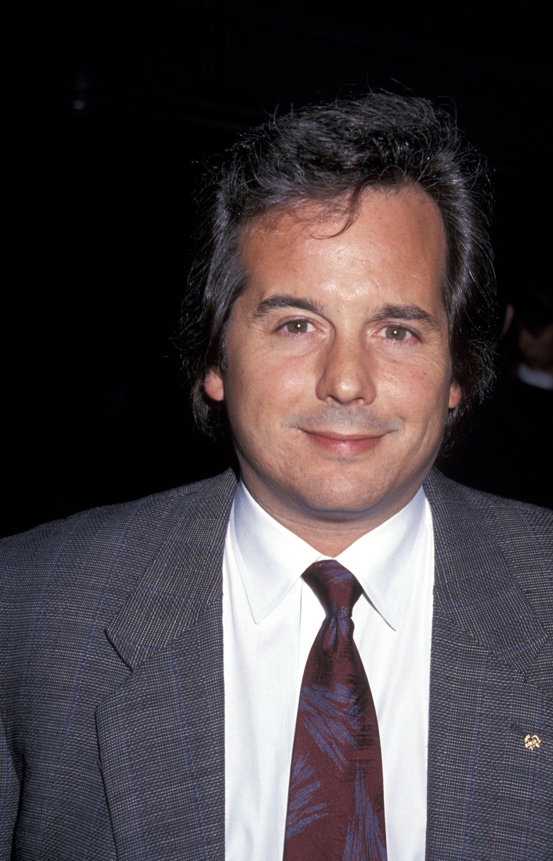 Desi Arnaz Jr. durante "Lucy" A Tribute to Lucille Ball en Universal Studios en Universal City, California, el 12 de marzo de 1991 | Fuente: Getty Images