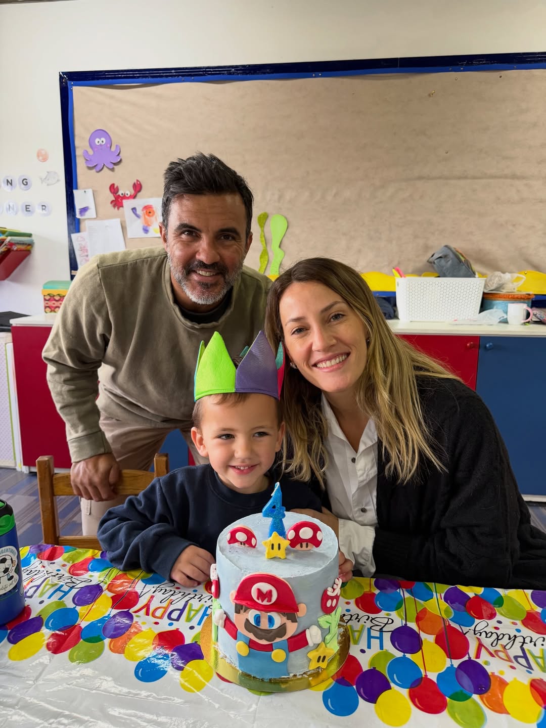 Fabían Cubero y Mica Viciconte con su hijo, Luca | Fuente: Instagram/micaviciconte