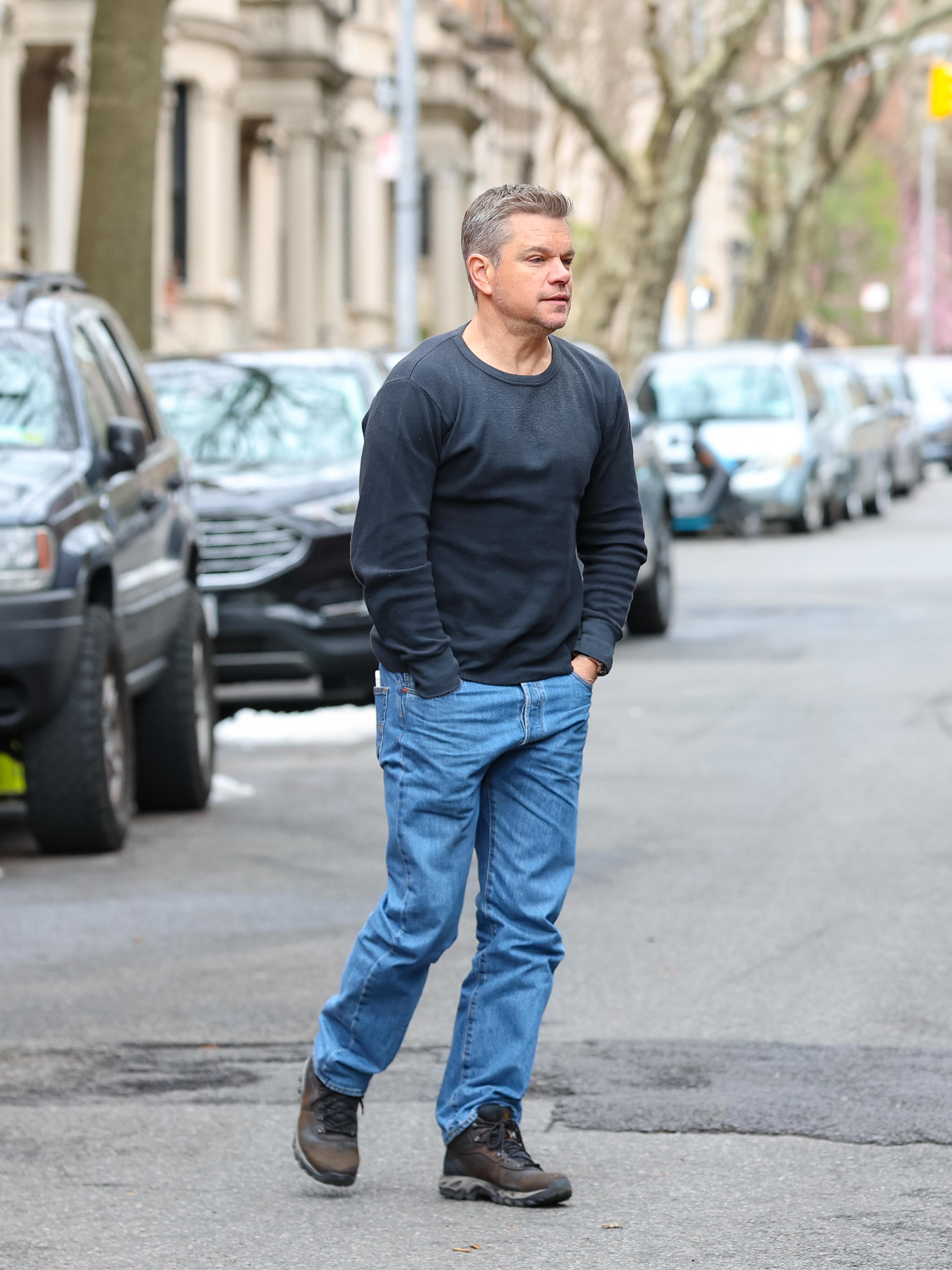 Matt Damon en el set de rodaje de "The Instigators" el 07 de abril de 2023 en Nueva York | Foto: Getty Images