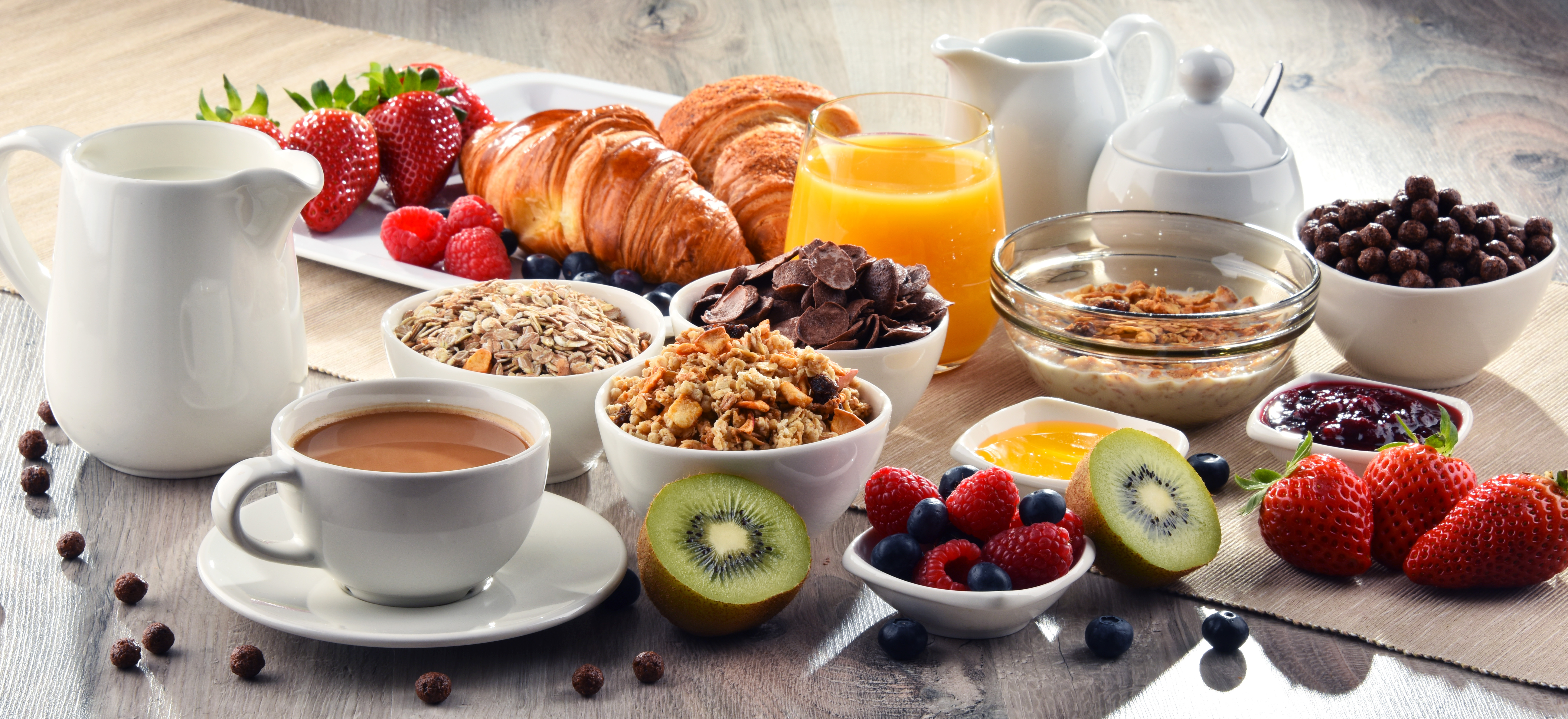 Montaje de desayuno continental | Foto: Shutterstock