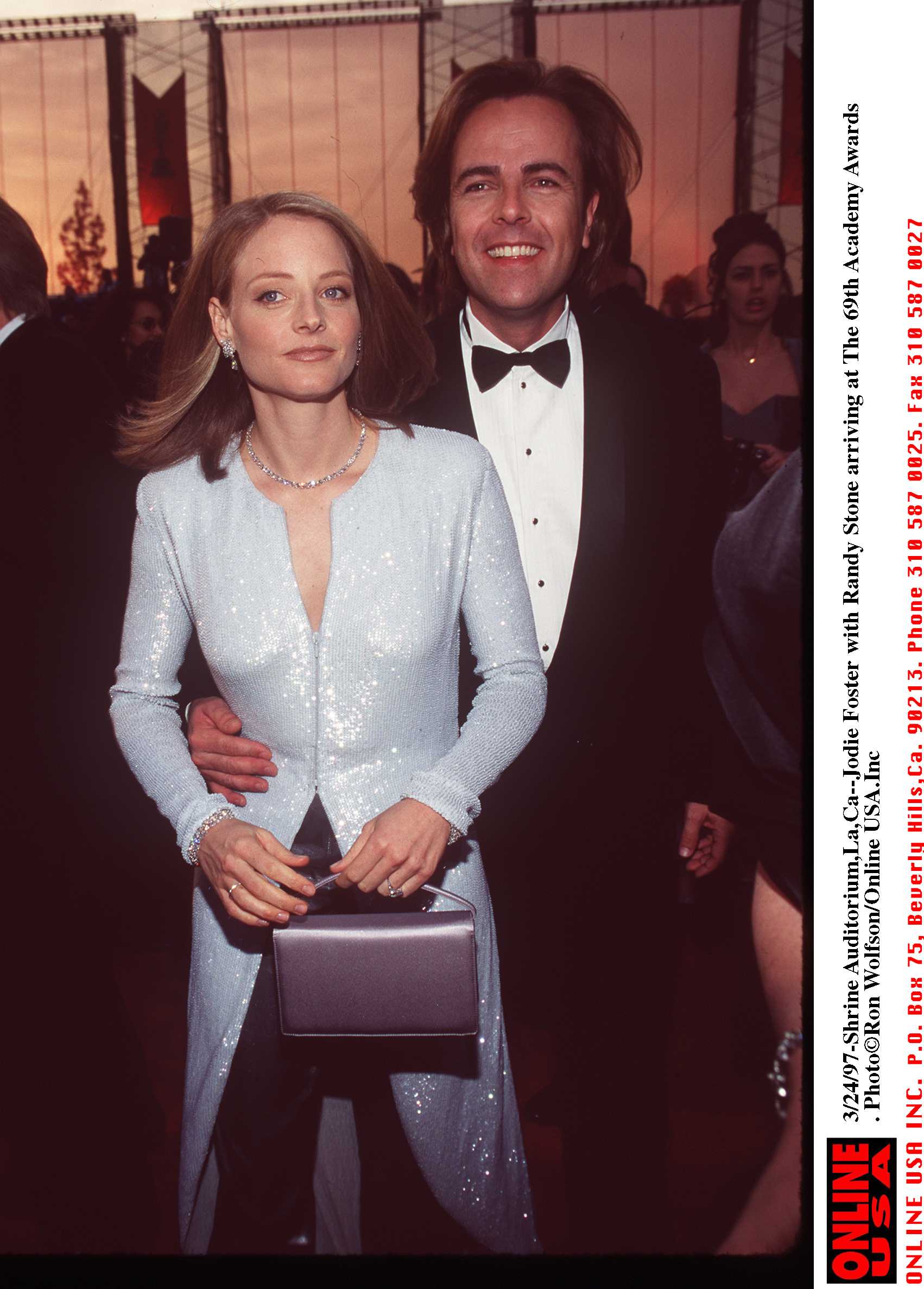 Jodie Foster y Randy Stone en la 69ª edición de los Premios de la Academia en el Shrine Auditorium el 24 de marzo de 1997 | Foto: Getty Images