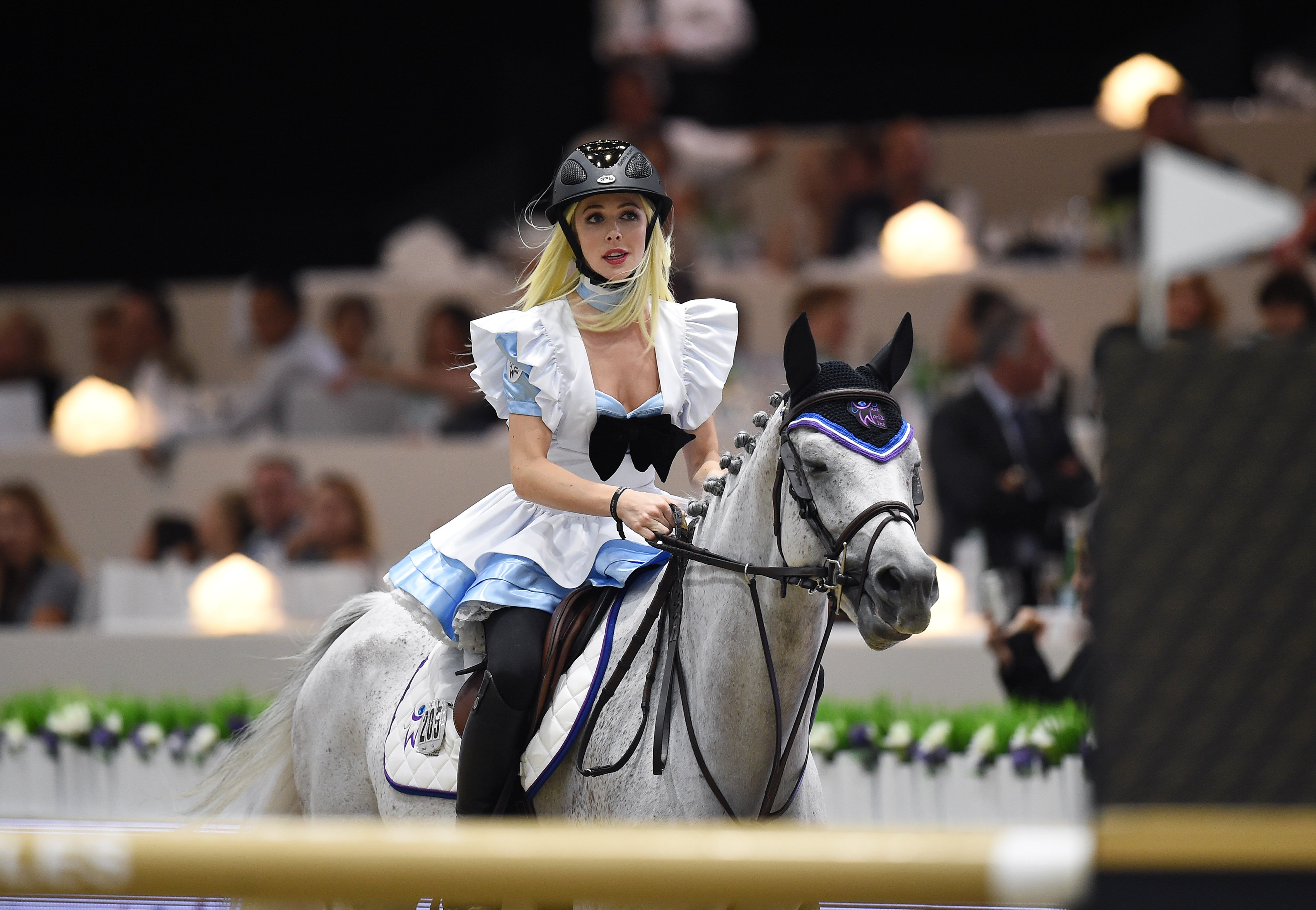 Hannah Selleck en la 2.ª edición anual de Longines Masters of Los Angeles, el 3 de octubre de 2015 en Los Ángeles, California. | Foto: Getty Images