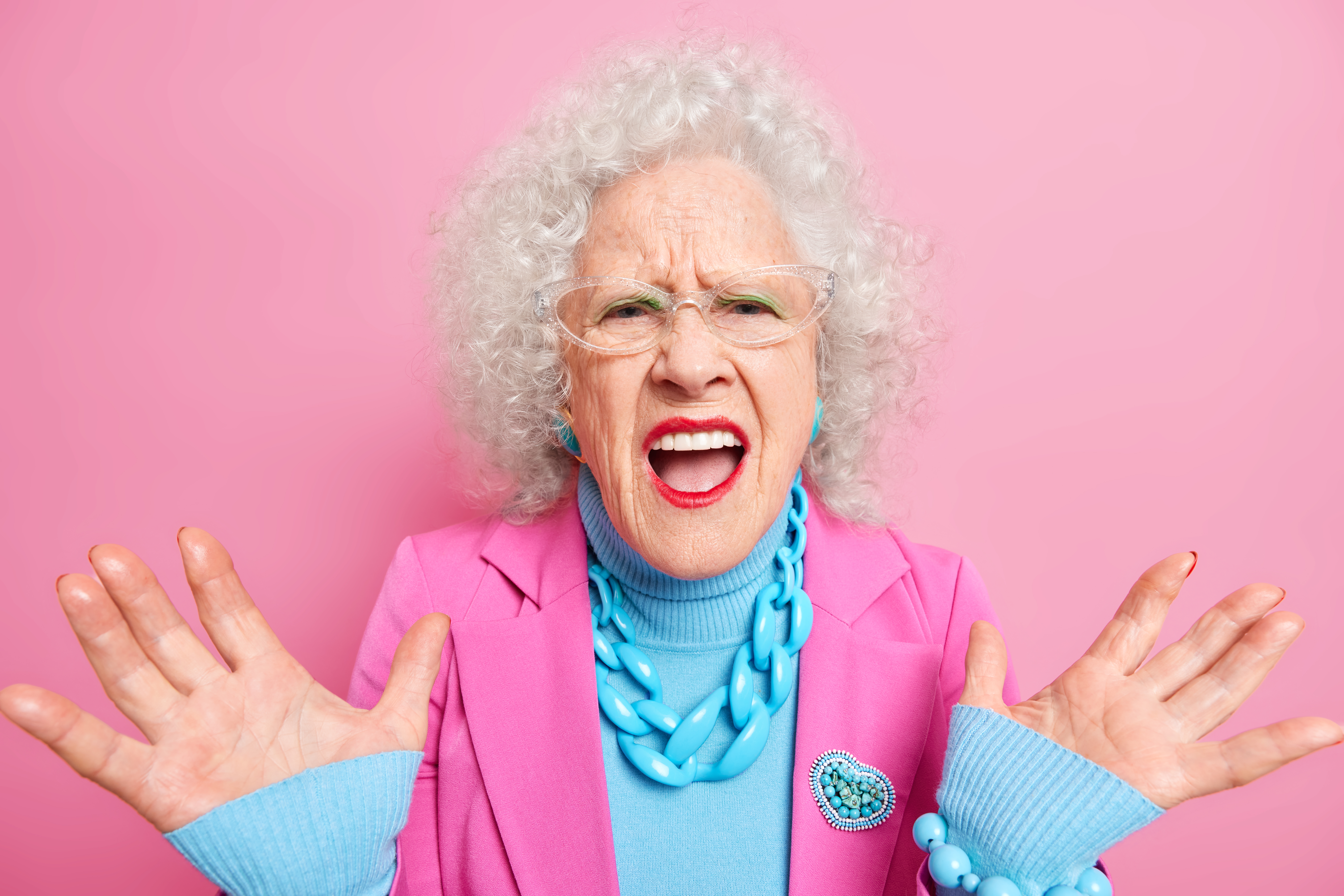Una anciana enfadada | Foto: Freepik