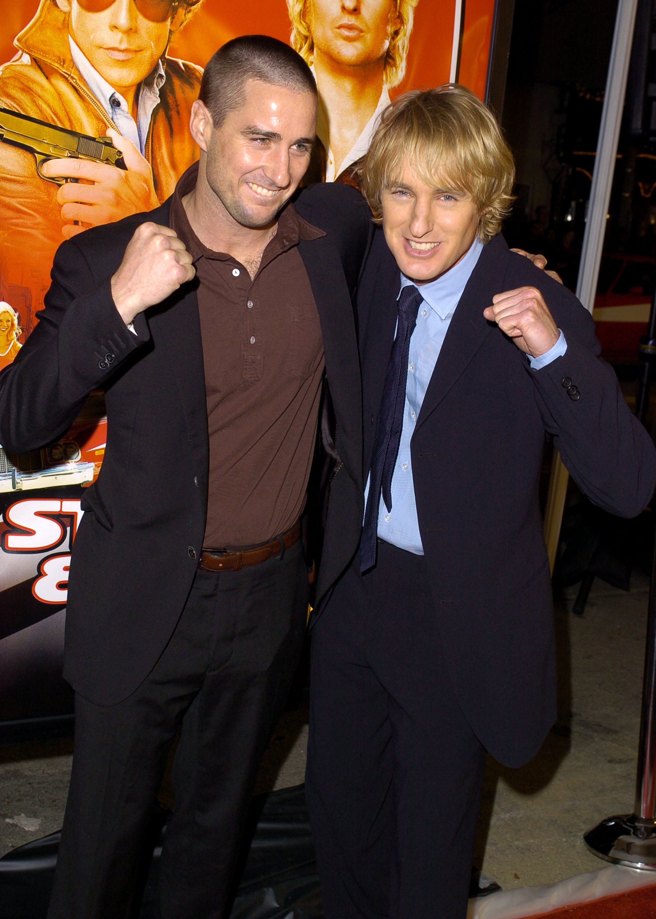 Luke y Owen Wilson durante el estreno mundial de "Starsky &amp; Hutch" - Llegadas en Westwood, el 26 de febrero de 2004. | Fuente: Getty Images