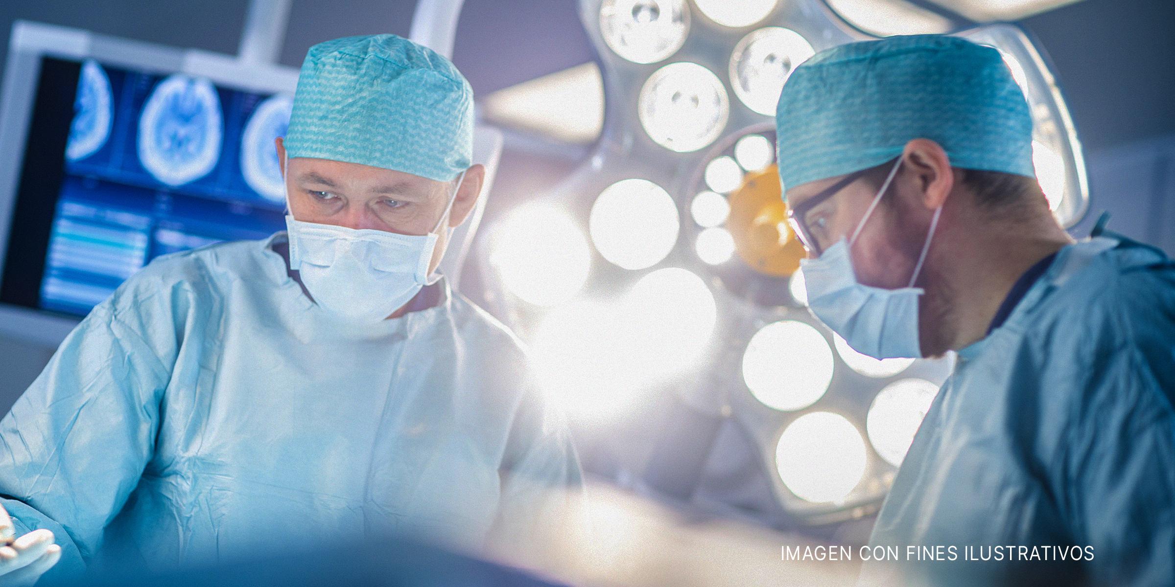 Médicos en un quirófano. | Foto: Shutterstock