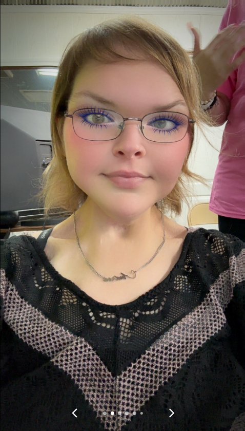 Tammy Slaton con blusa negra y gafas, de un vídeo publicado el 21 de julio de 2025 | Fuente: TikTok/tammy.l.slaton