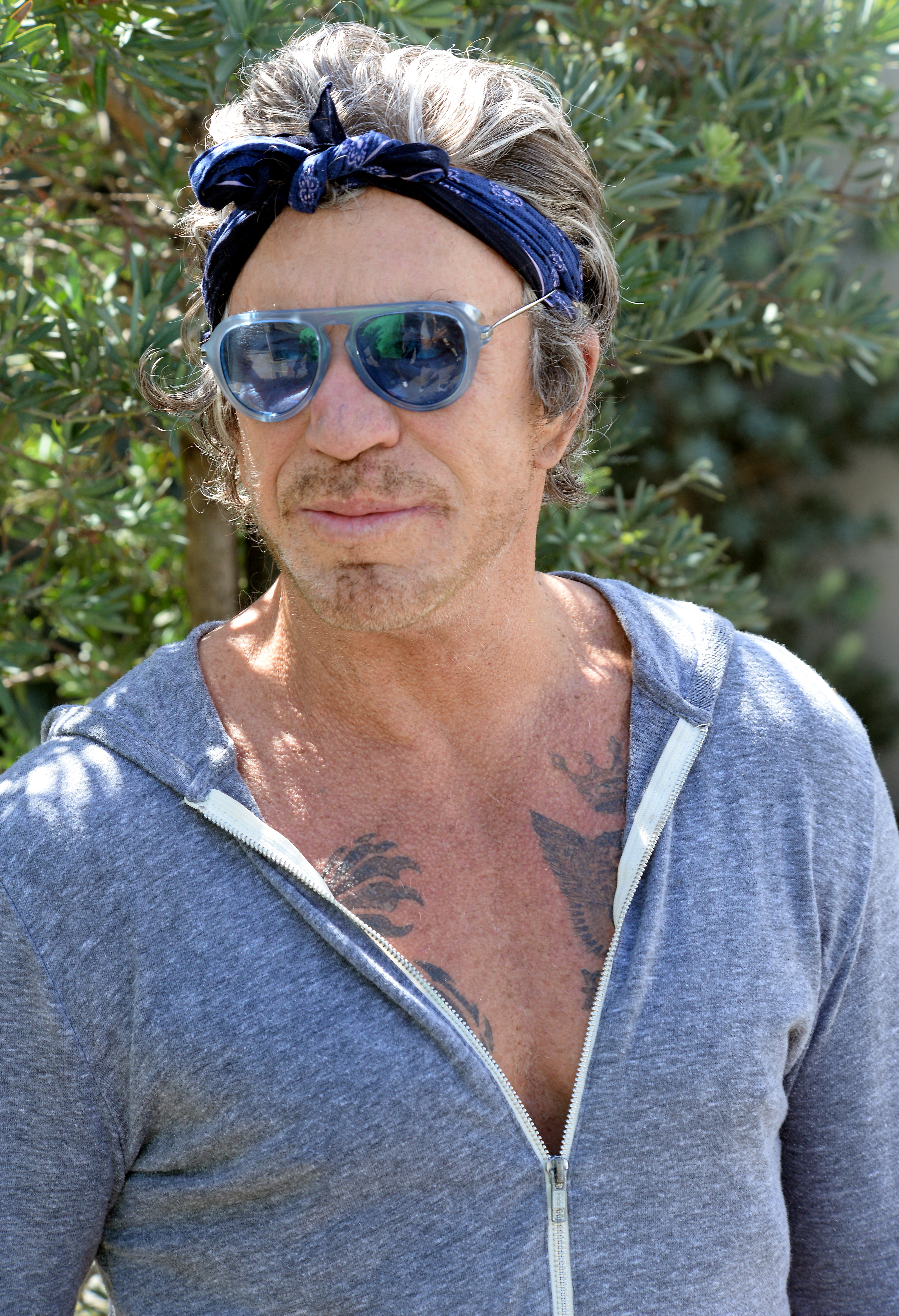 Vieron a Mickey Rourke en Beverly Hills el 3 de agosto de 2015, en Los Ángeles, California. | Fuente: Getty Images