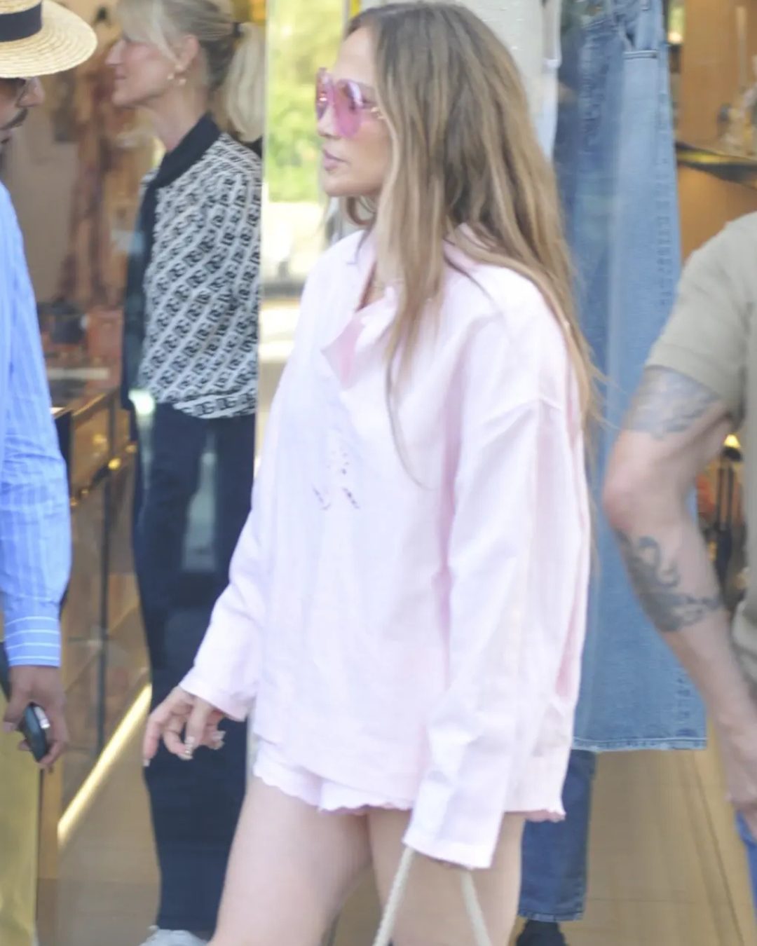 Jennifer Lopez es vista en el Parque Istinye el 4 de agosto de 2025, en Estambul, Turquía. | Fuente: Instagram/pagesix