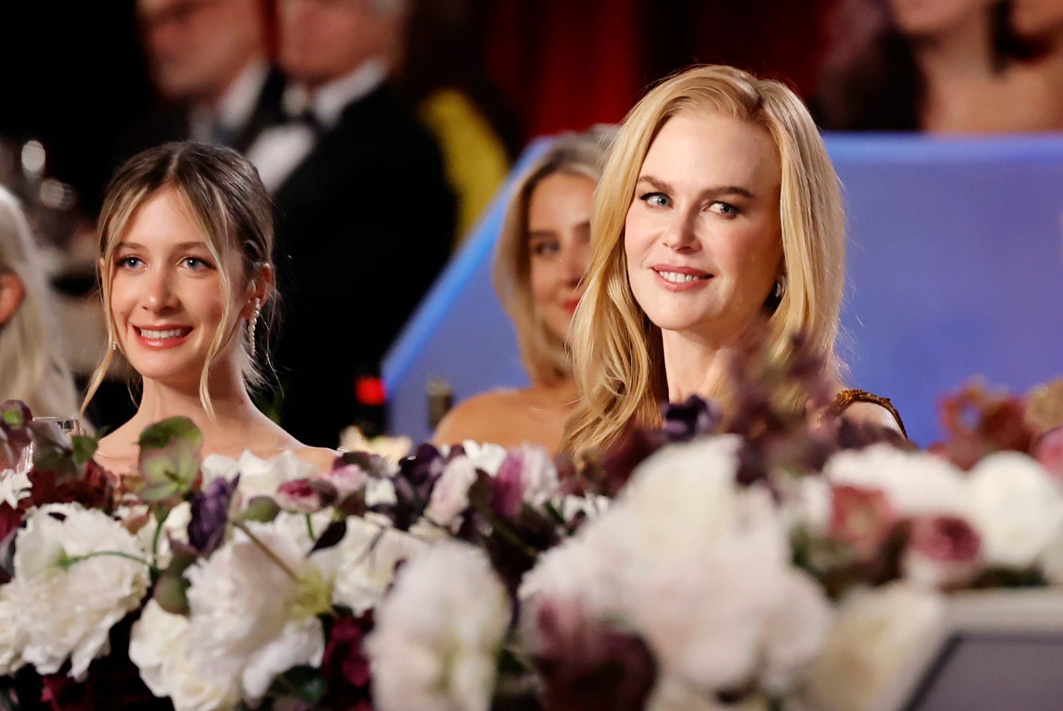 Nicole Kidman está sentada junto a su hija Sunday Rose en la ceremonia de entrega del Premio AFI a toda una vida, celebrada en abril de 2024. Kidman se convirtió en la primera actriz australiana en recibir este prestigioso galardón. | Fuente: Getty Images