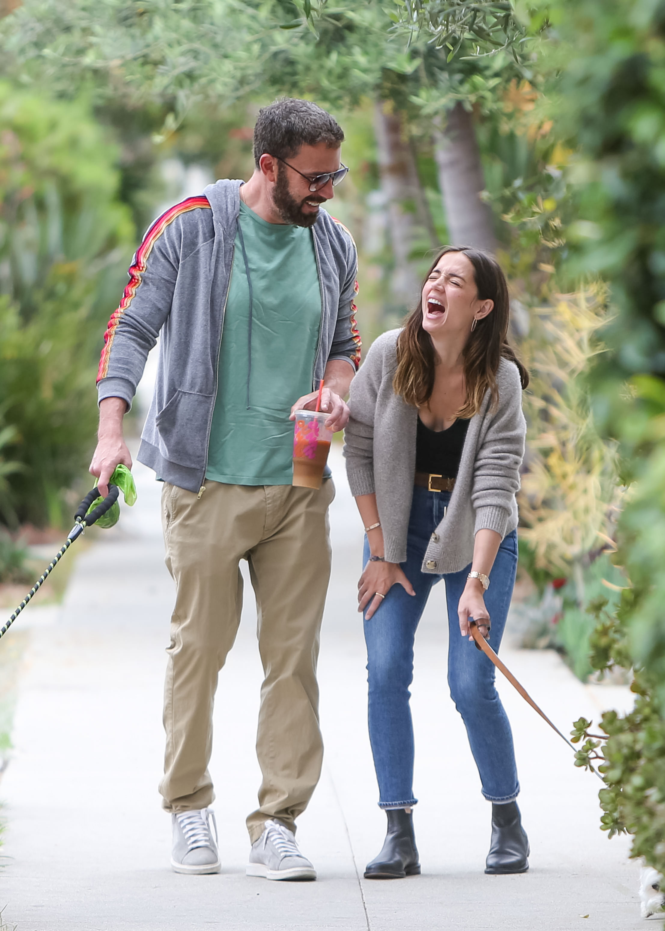 Ben Affleck y Ana de Armas aparecen el 1 de julio de 2020 | Fuente: Getty Images