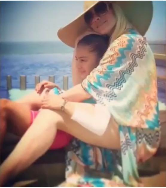 Camila y Yuri. | Foto: Instagram.com/oficialyuri