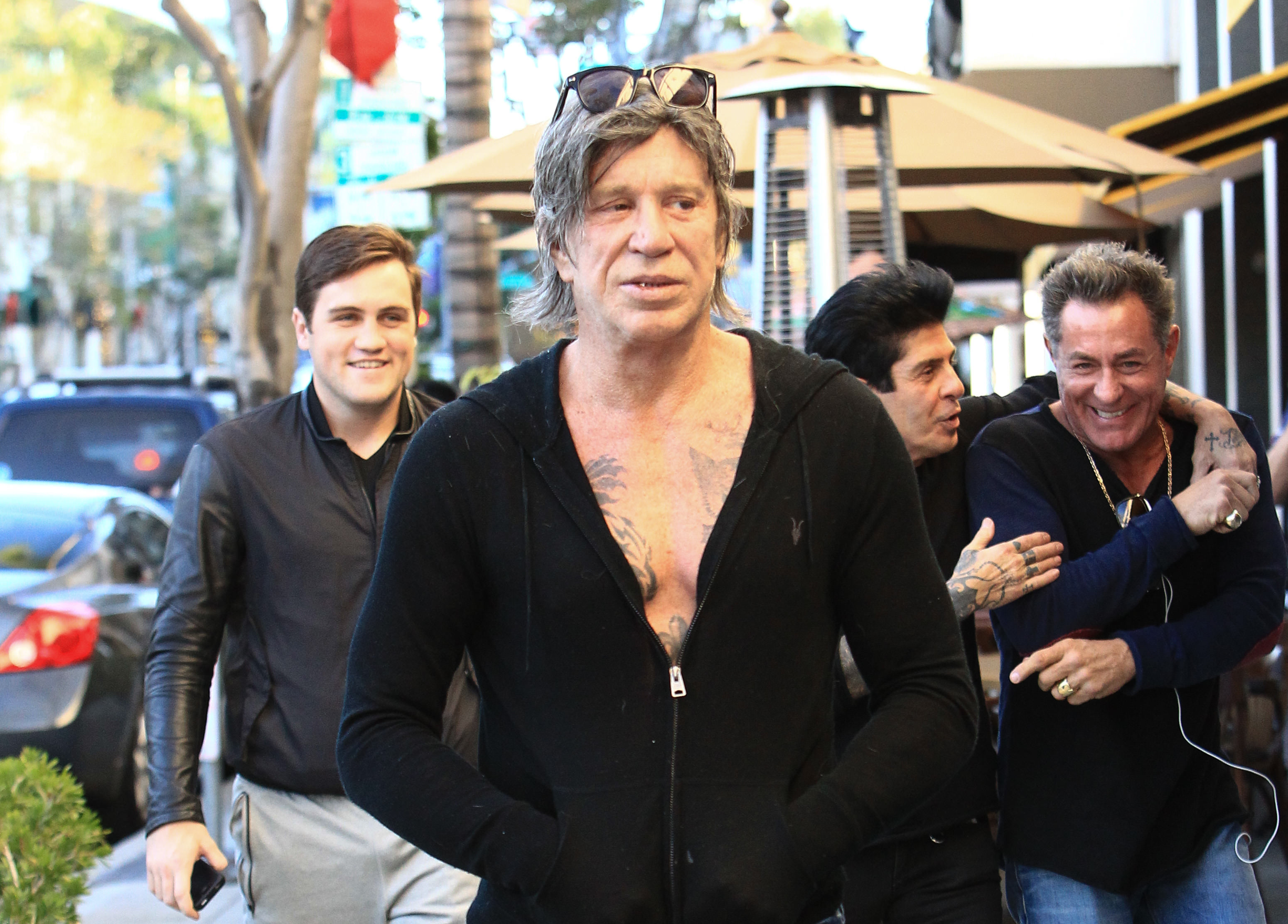 Mickey Rourke, el 29 de noviembre de 2016 en Los Ángeles, California. | Fuente: Getty Images