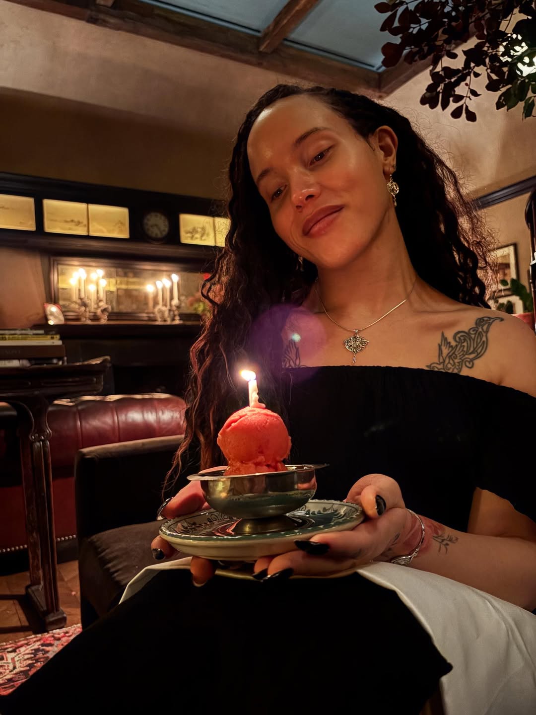 Airyn celebra su 30º cumpleaños, según una publicación del 21 de octubre de 2025 | Fuente: Instagram/voiceofairyn