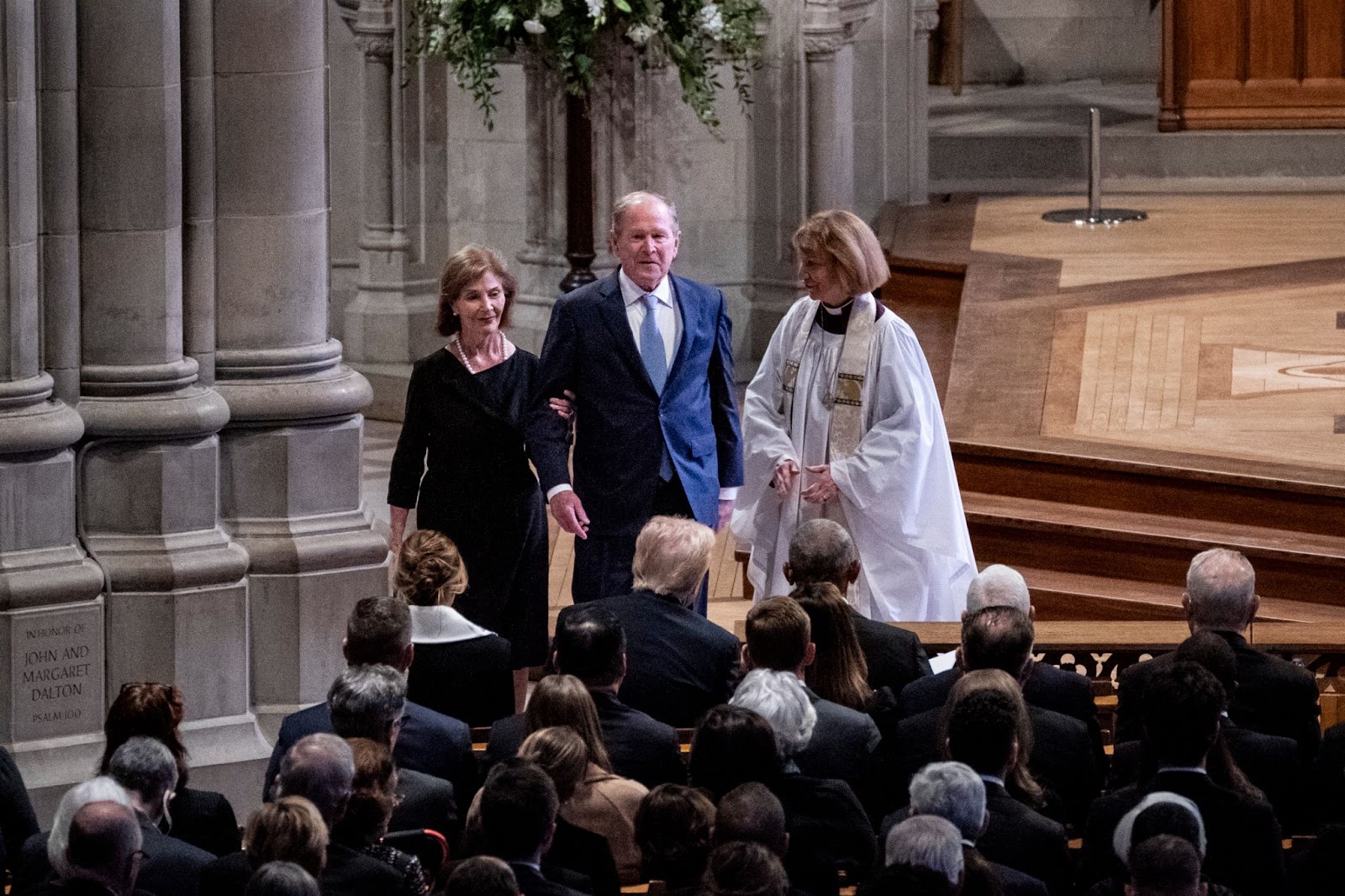 El ex presidente de EE.UU. George W. Bush y Laura Bush llegando al funeral de Estado por el ex presidente de EE.UU. Jimmy Carter el 9 de enero de 2025. | Fuente: Getty Images