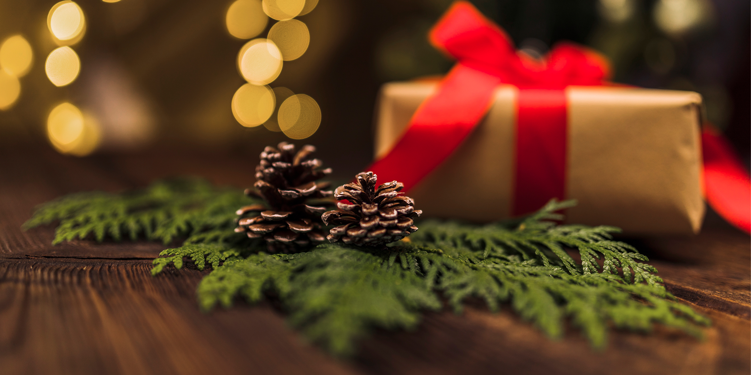 Pequeño regalo de Navidad | Fuente: Freepik