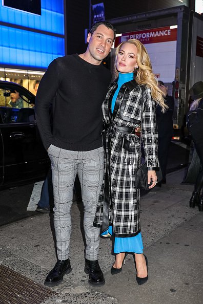 Maksim Chmerkovskiy y Peta Murgatroyd en 'Good Morning America' el 10 de marzo de 2020. | Foto: Getty Images