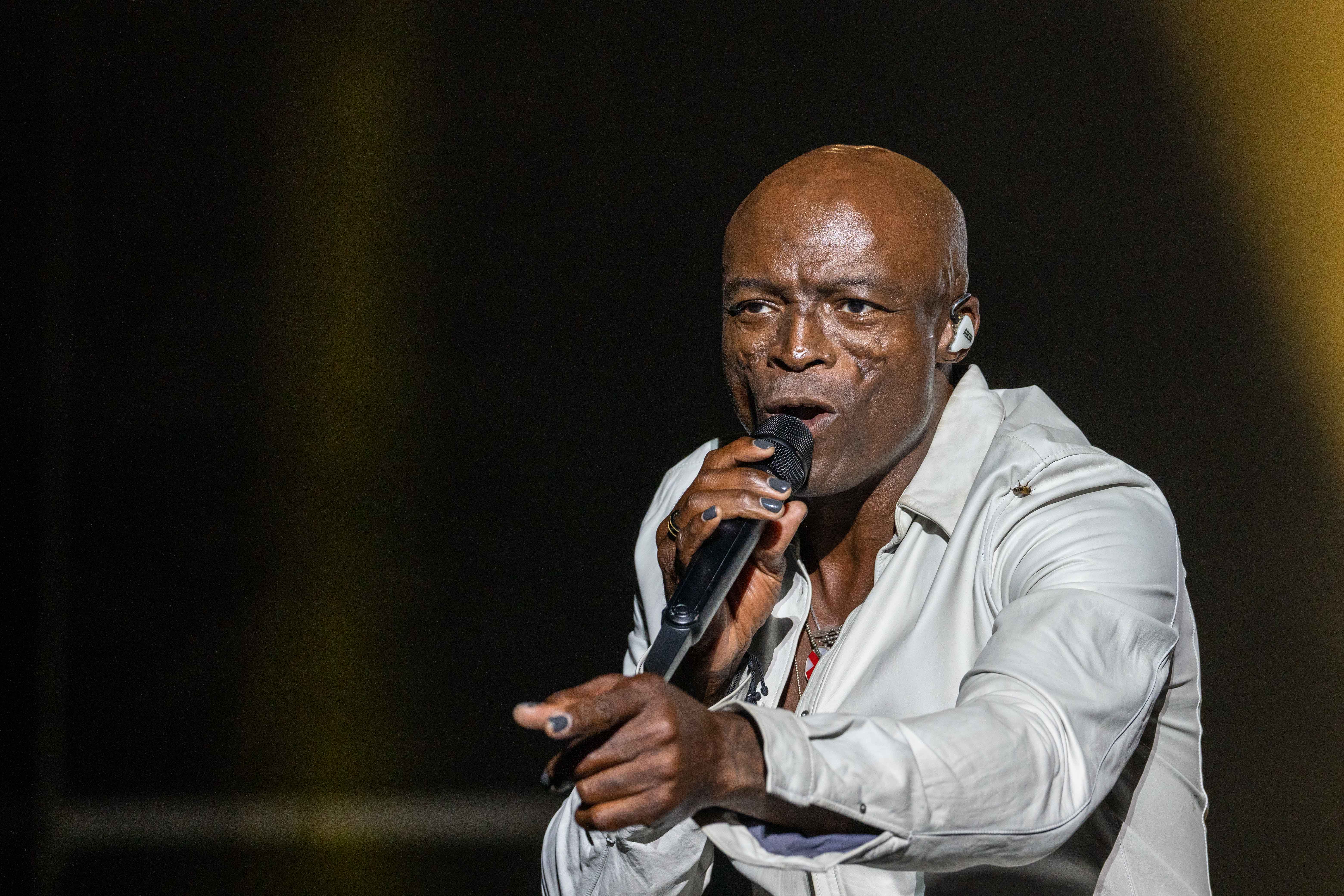 Seal actuando durante Starlite Occidente 2023 el 7 de julio, en Málaga, España. | Fuente: Getty Images