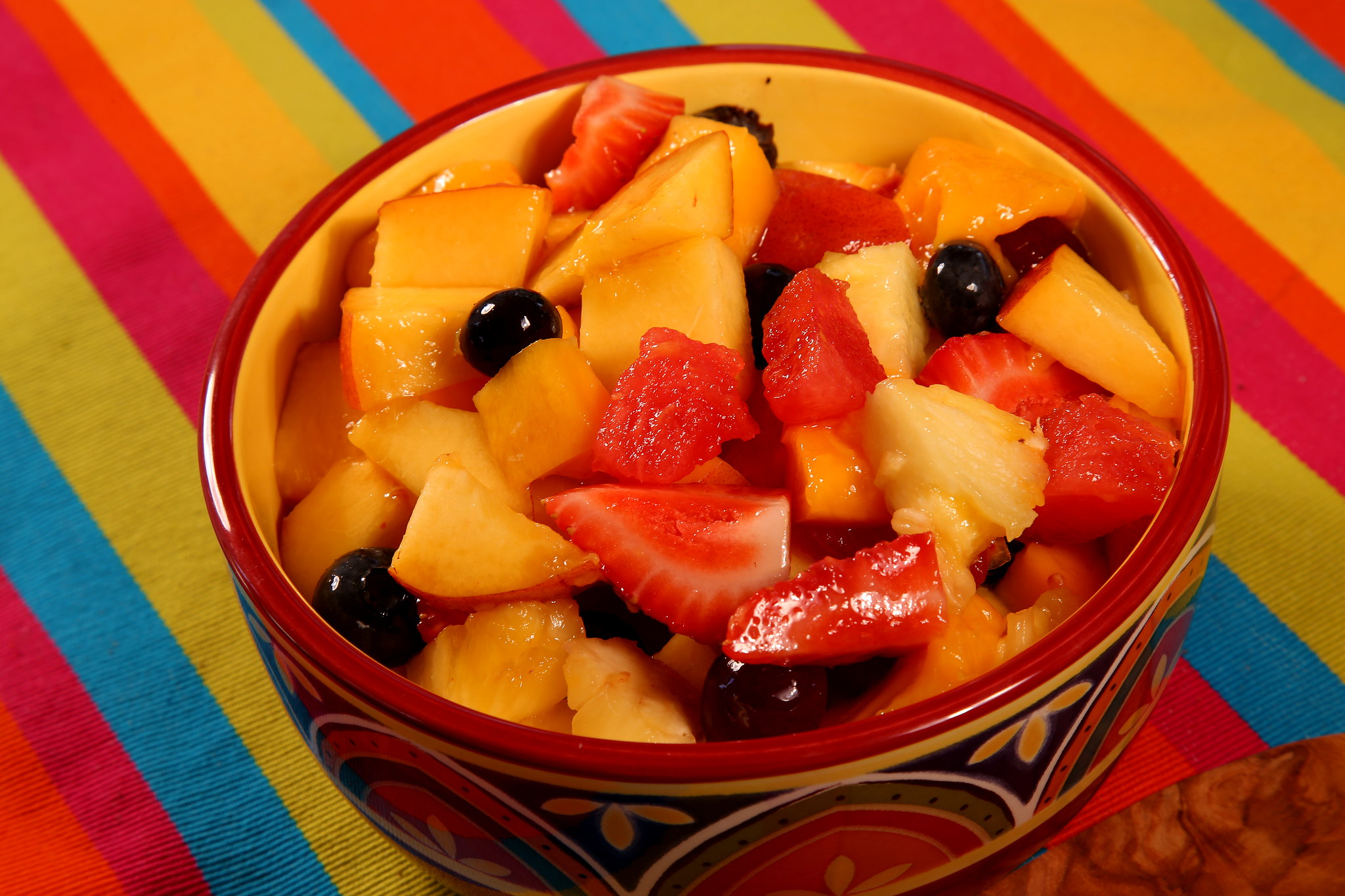 Un bol de ensalada de fruta fresca | Fuente: Flickr