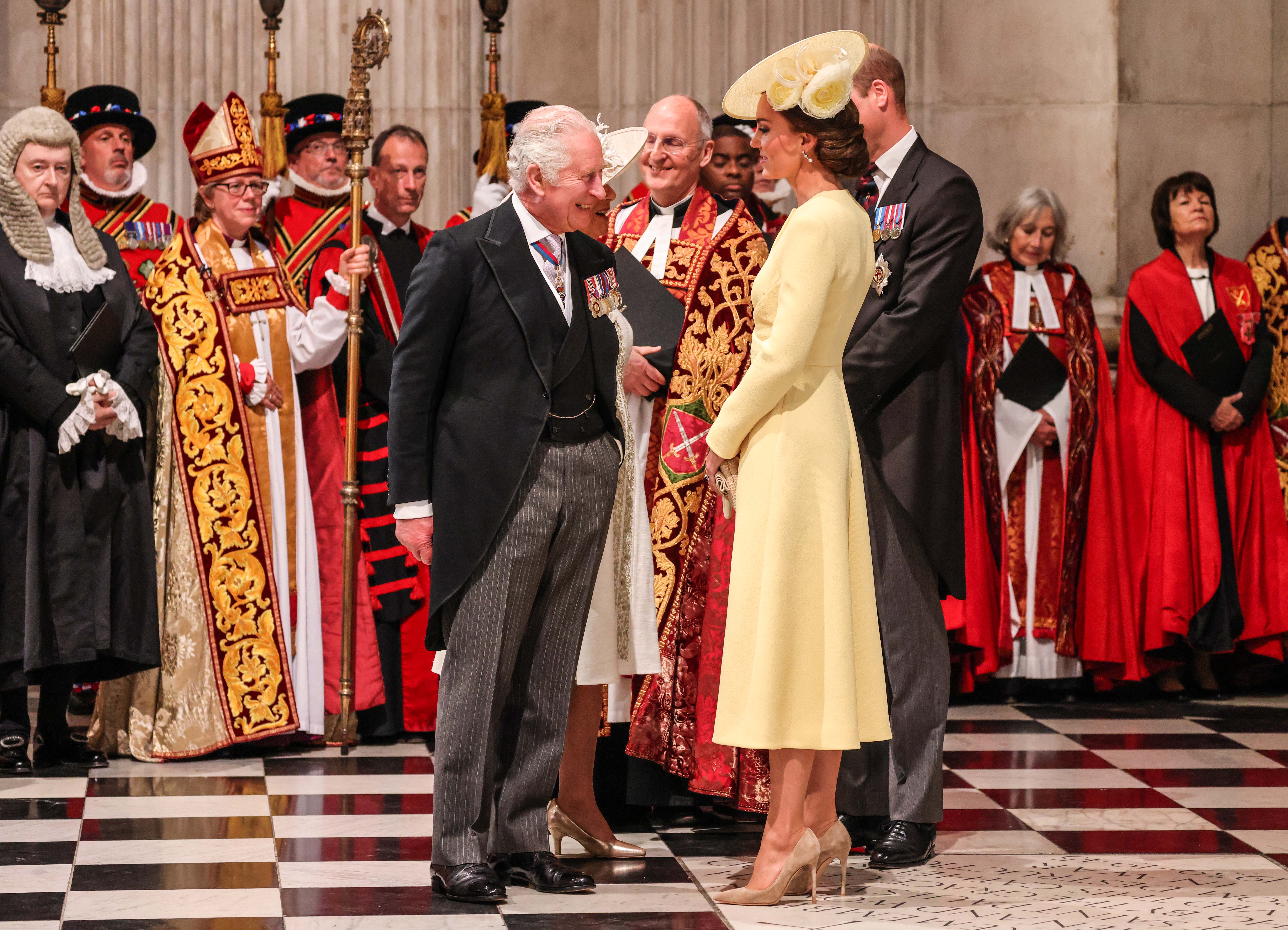 El rey Charles III y la princesa Catherine en la catedral de San Pablo para el servicio de acción de gracias por la Reina. el 3 de junio de 2022 en Londres, Inglaterra | Foto: Getty Images