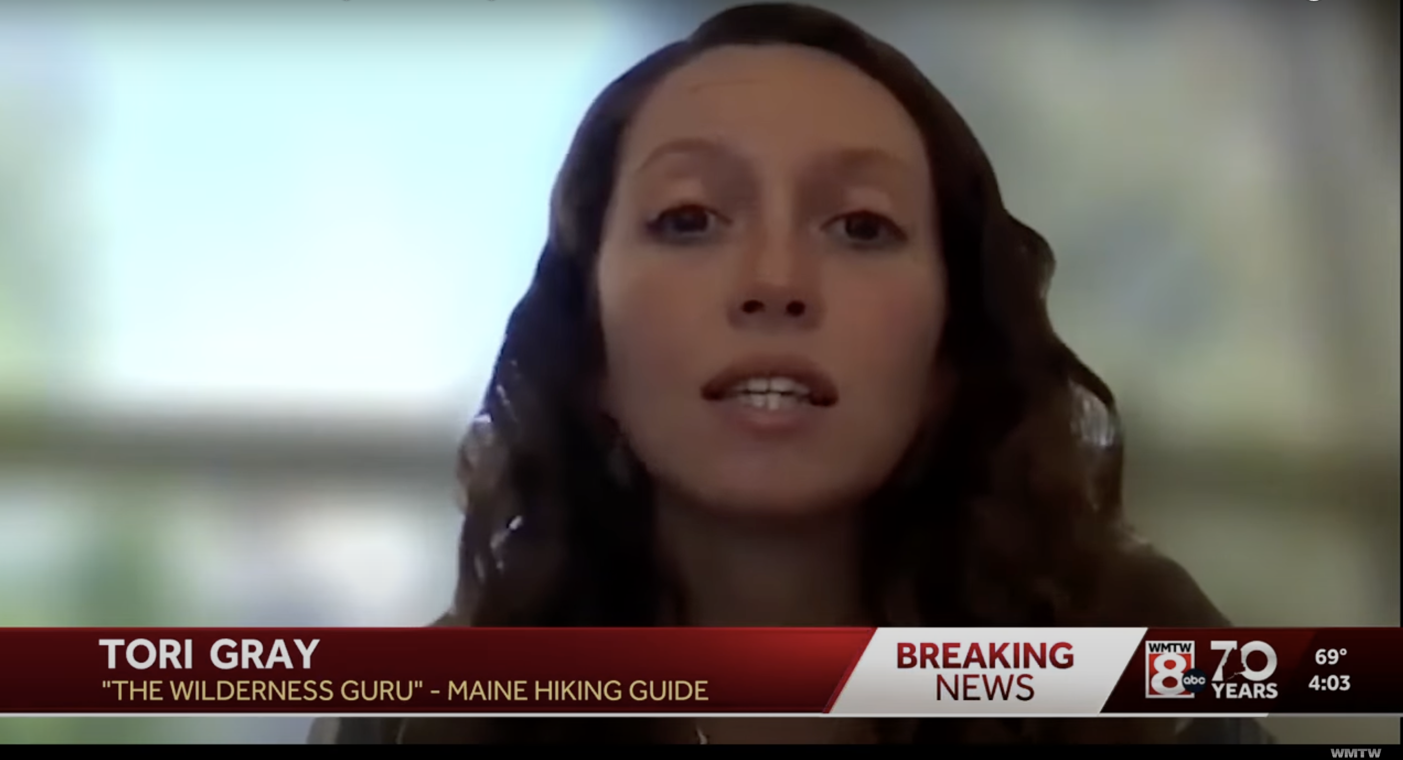 Tori Gray, guía de senderismo en Maine, detalla lo difícil que es escalar el monte Katahdin, como se ve en un vídeo del 4 de junio de 2025 | Fuente: YouTube/WMTW