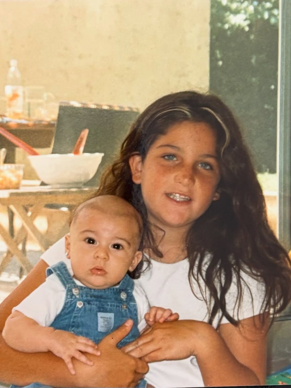 Florencia Raggi compartió fotografías del crecimiento de su hija Renata para conmemorar su cumpleaños número 28 | Fuente: Instagram/florraggi
