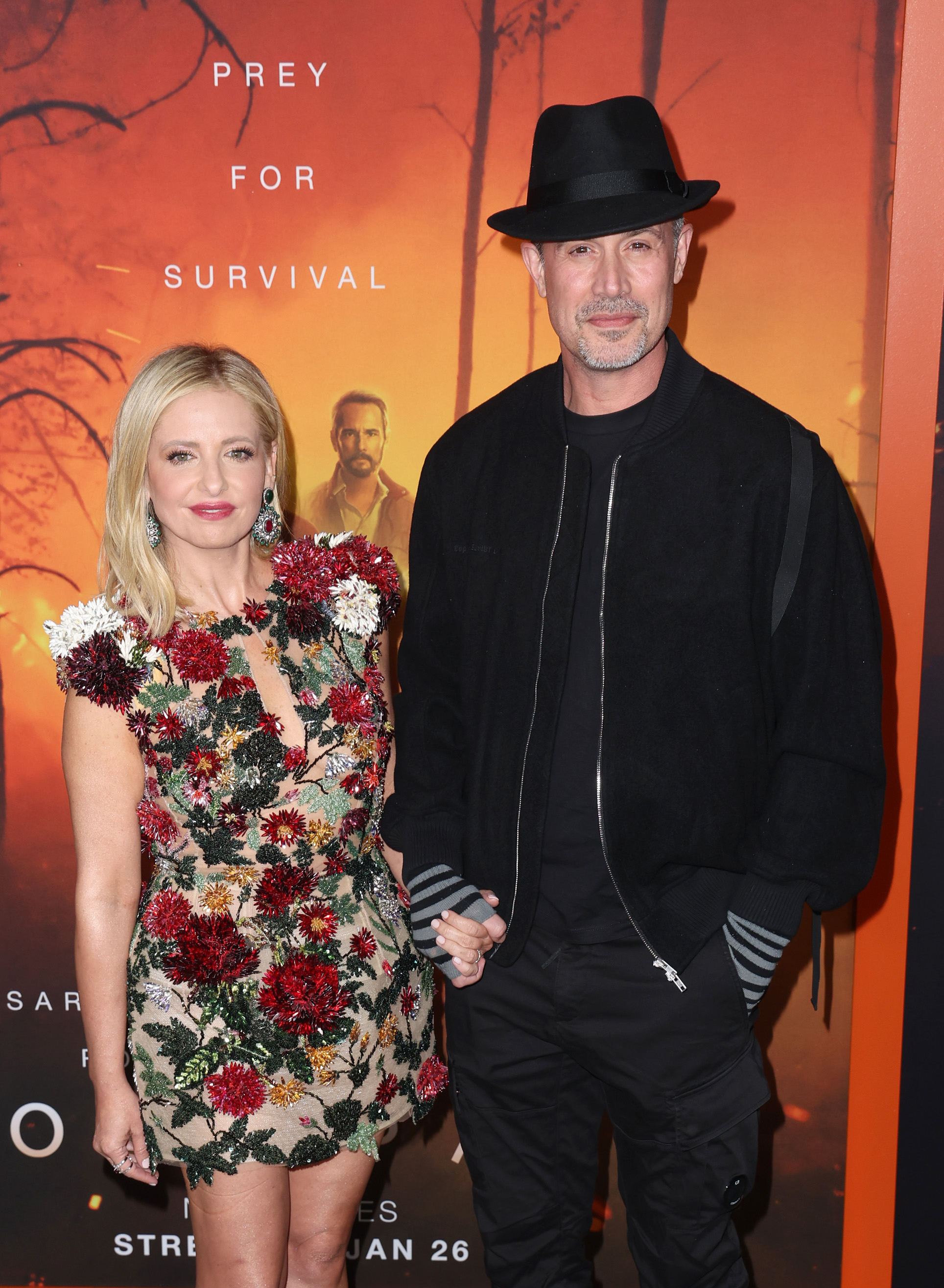 Sarah Michelle Gellar y Freddie Prinze Jr. en el estreno de "Wolf Pack" en Los Ángeles, 2023 | Fuente: Getty Images