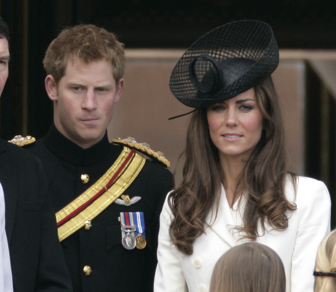 El príncipe Harry y la princesa de Gales en el Palacio de Buckingham en 2011 | Fuente: Getty Images