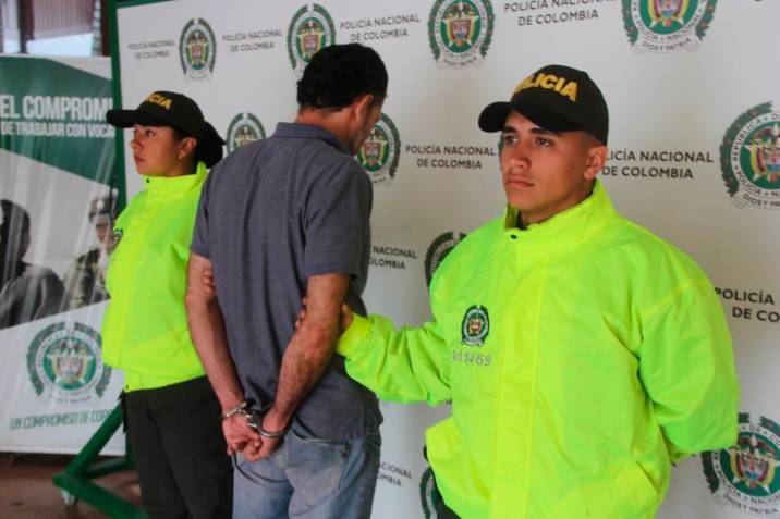 Autoridades presentan al abusador sexual de Bucaramanga | Foto: YouTube/Noticias Caracol
