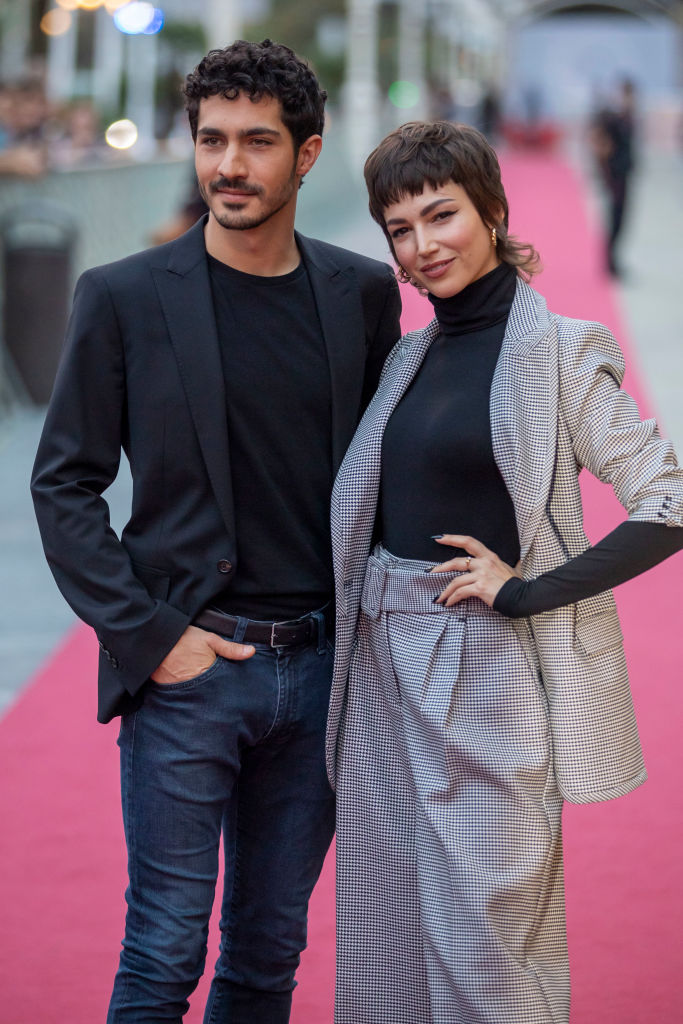 Chino Darín y Úrsula Corberó asisten al estreno de "La Odisea De Los Giles (Heroic Losers)" durante el 67º Festival de Cine de San Sebastián el 23 de septiembre de 2019 en San Sebastián, España. | Fuente: Getty Images