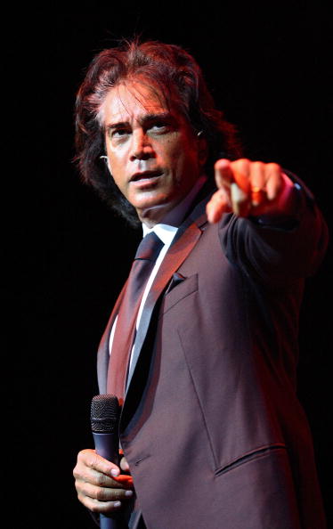 El cantante José Luis "El Puma" Rodríguez se presenta en Hard Rock Live! del Seminole Hard Rock Hotel and Casino el 20 de julio de 2006 en Hollywood, Florida | Fuente: Getty Images