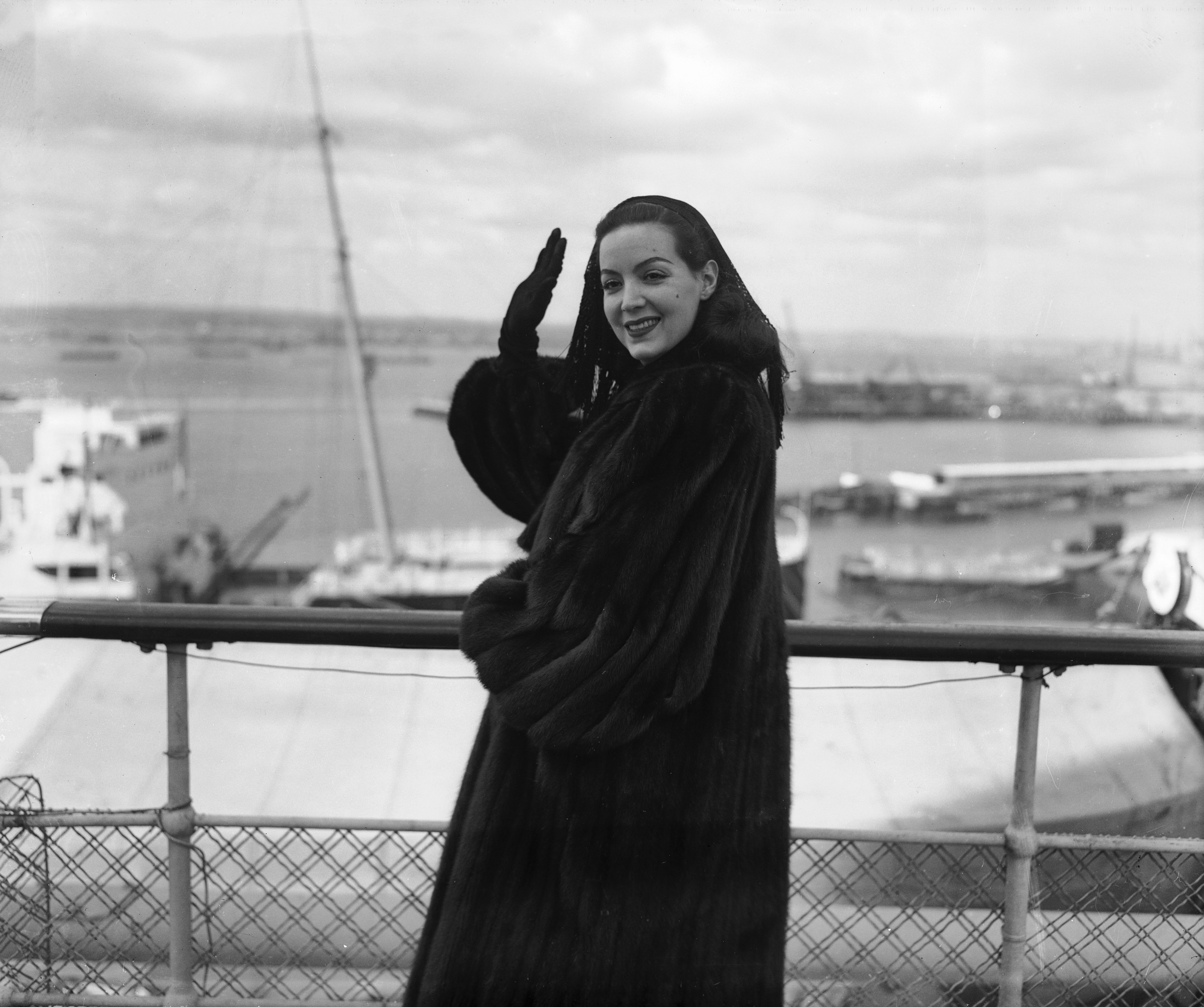 Maria Félix deja Southampton rumbo a Estados Unidos a bordo del SS Queen Elizabeth. | Foto: Getty Images