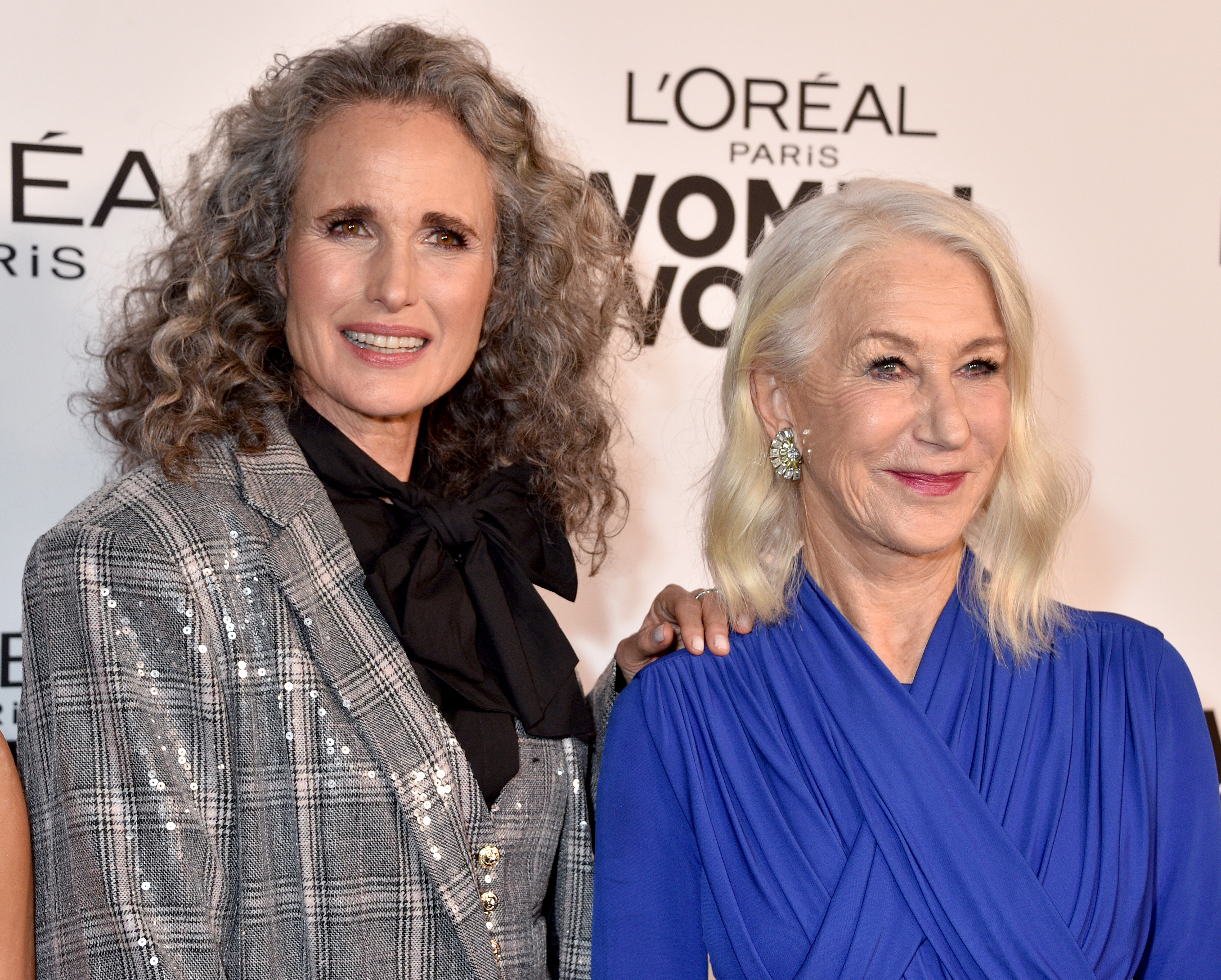 Andie MacDowell y Helen Mirren el 2023 L'Oréal Paris Women Of Worth en NeueHouse Hollywood el 16 de noviembre de 2023 en Hollywood, California | Foto: Getty Images