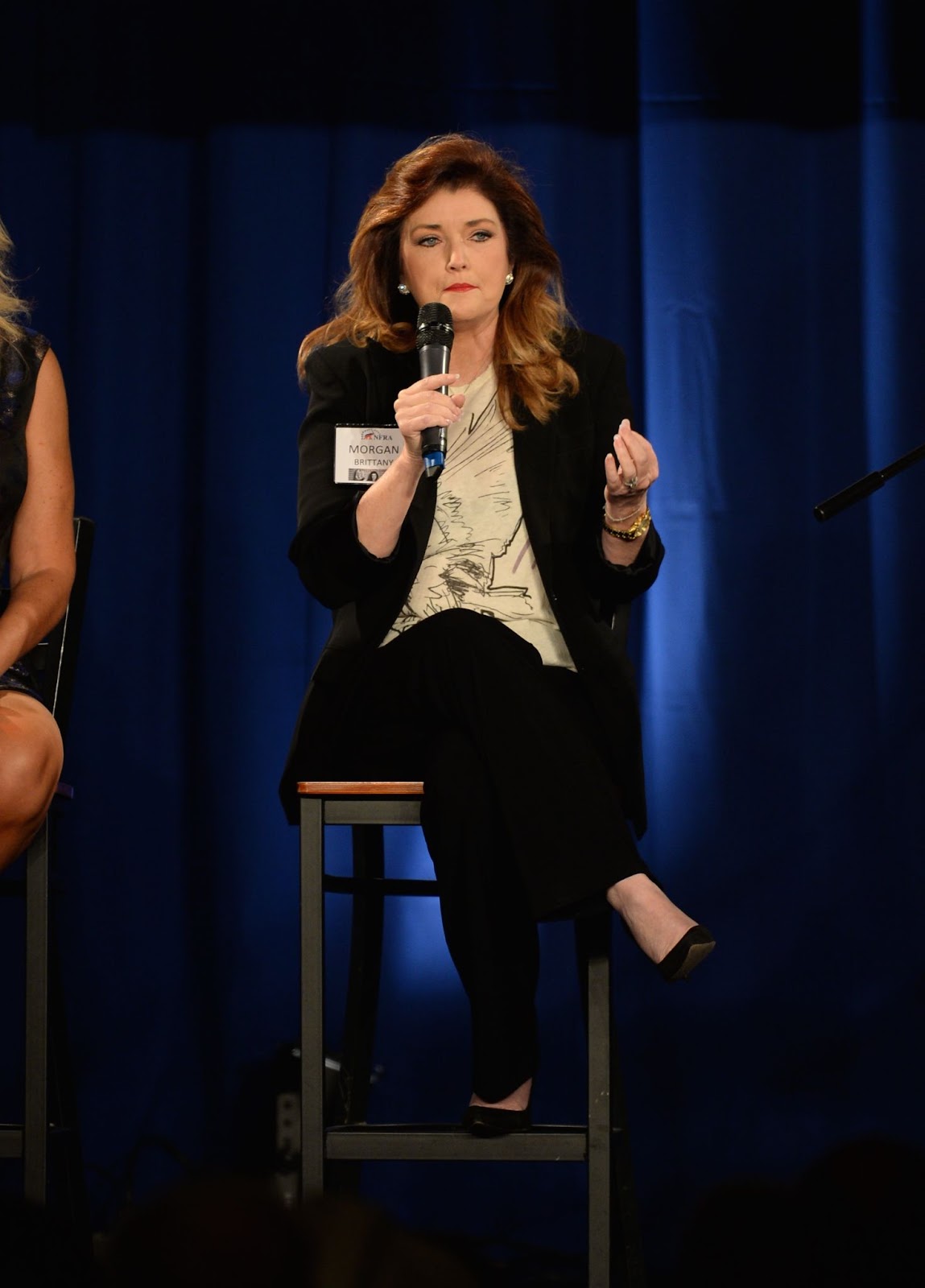 Morgan Brittany de Politichicks hablando en la Convención de Preferencia Presidencial de la Federación Nacional de Asambleas Republicanas (NFRA) el 29 de agosto de 2015, en Nashville, Tennessee. | Fuente: Getty Images