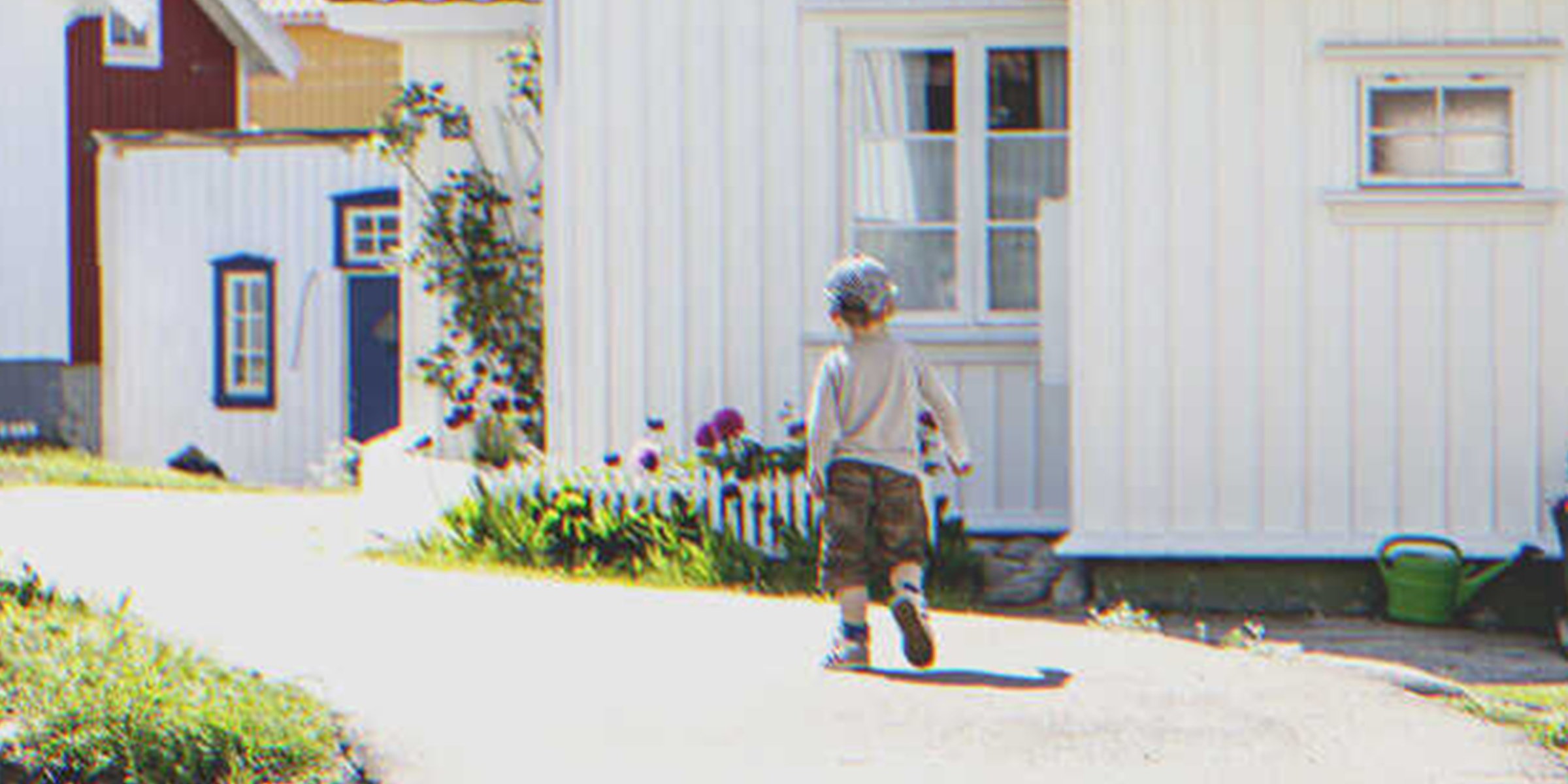Un niño caminando | Foto: Getty Images