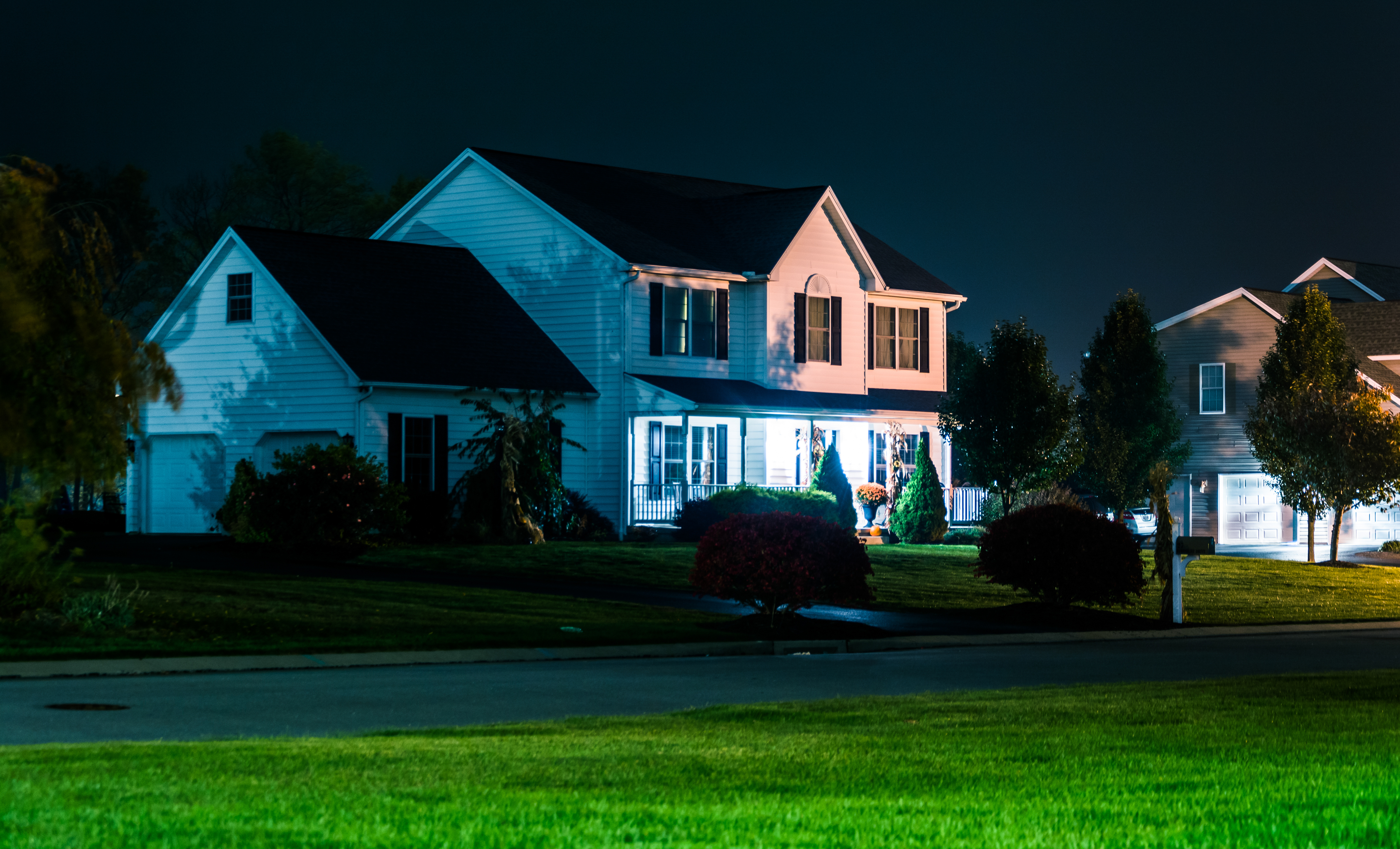 Casa de noche | Foto: Shutterstock