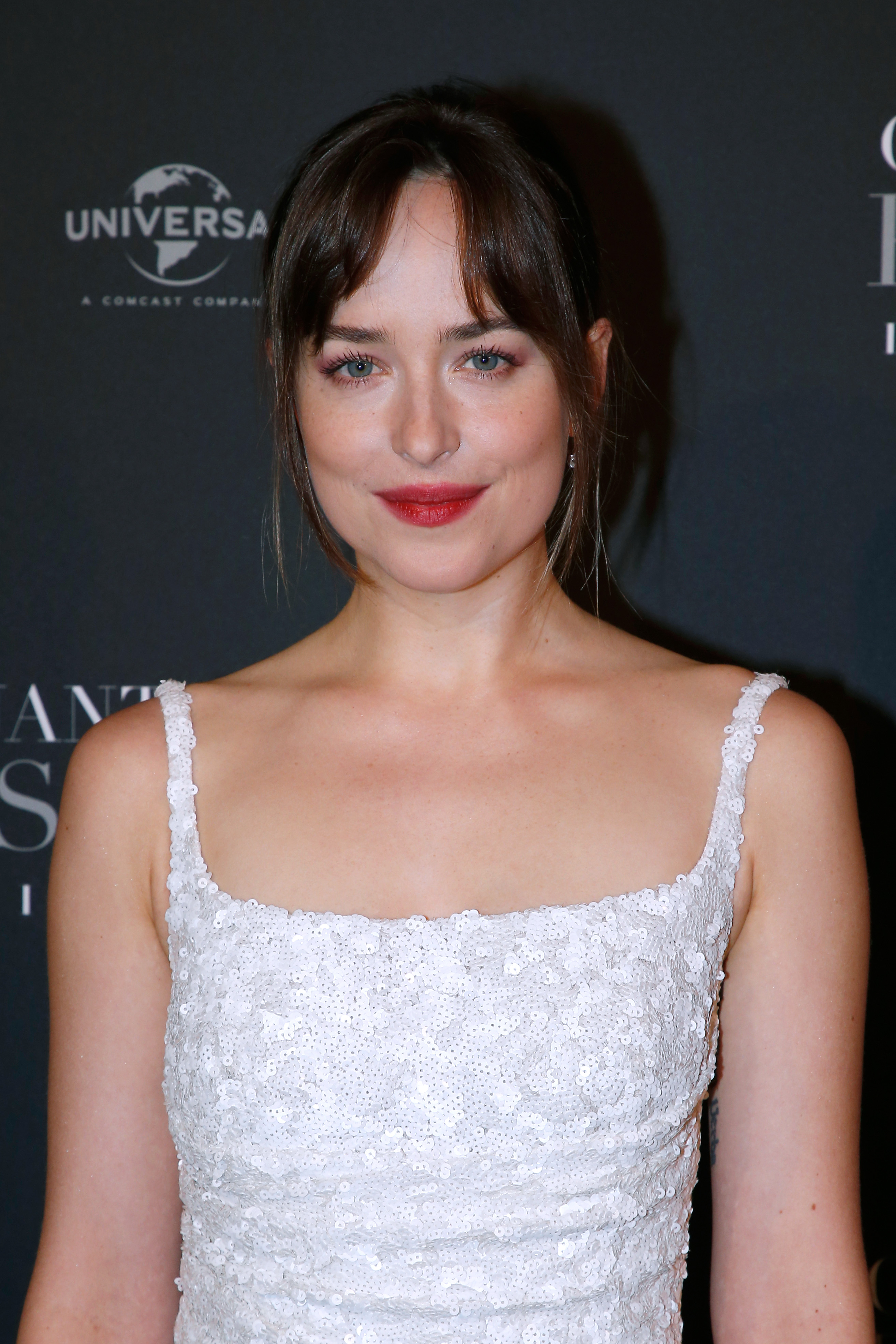 Dakota Johnson asiste al estreno de "Fifty Shades Freed - 50 Nuances Plus Clair" en París, Francia, el 6 de febrero de 2018 | Fuente: Getty Images