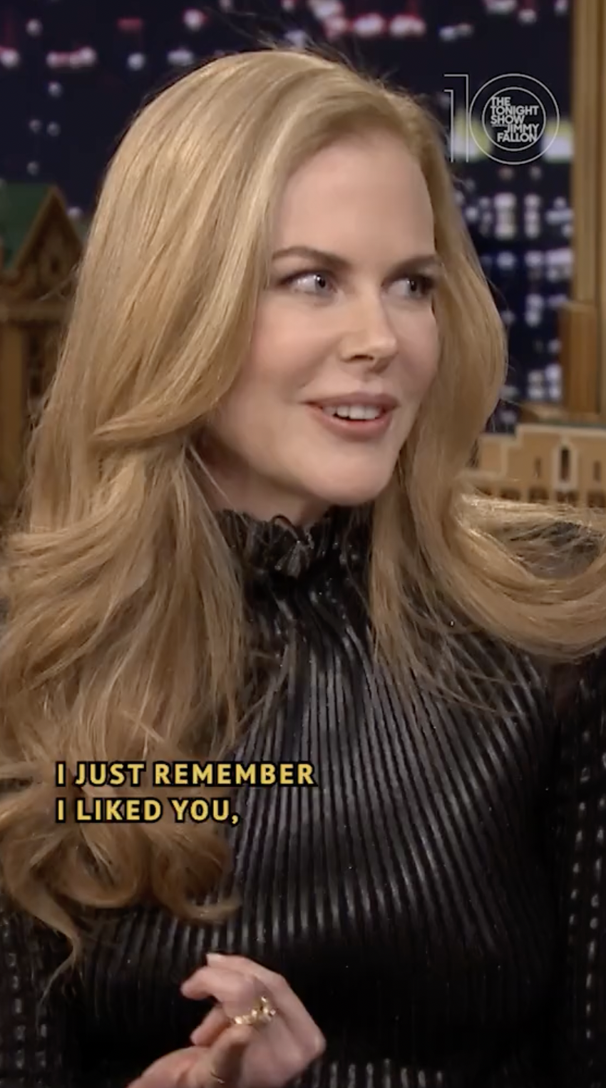 Nicole Kidman habla de su inolvidable cita con un presentador de TV, en un vídeo de TikTok, fechado en abril de 2022 | Fuente: Tiktok/@fallontonight