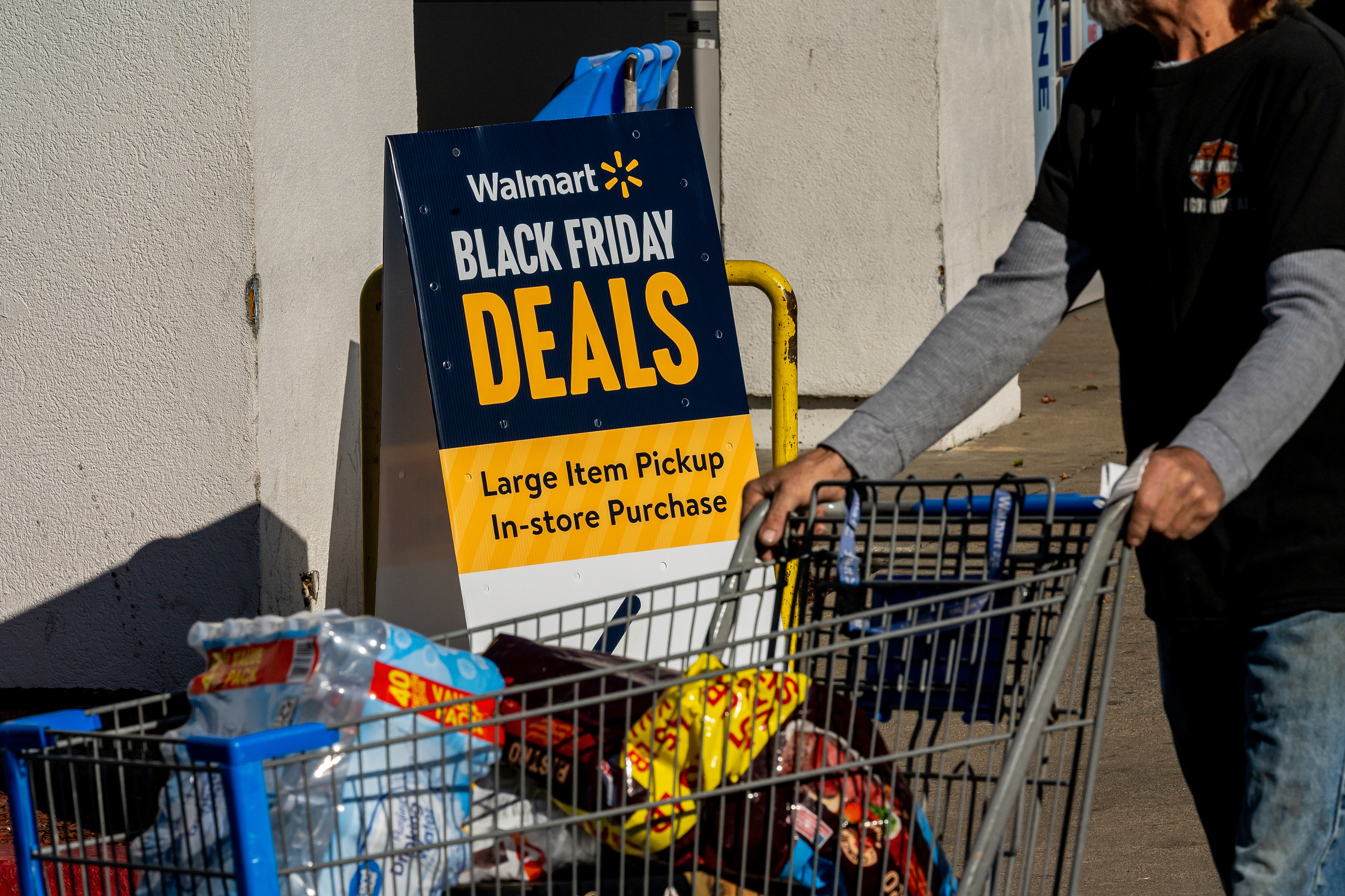 Walmart en Martinez, California, el 18 de noviembre de 2024 | Fuente: Getty Images