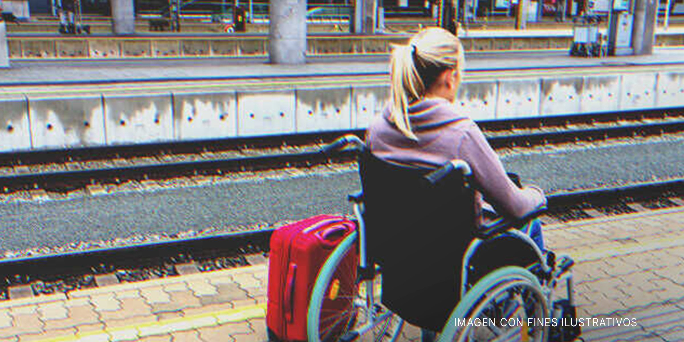 Mujer en silla de ruedas | Foto: Shutterstock 