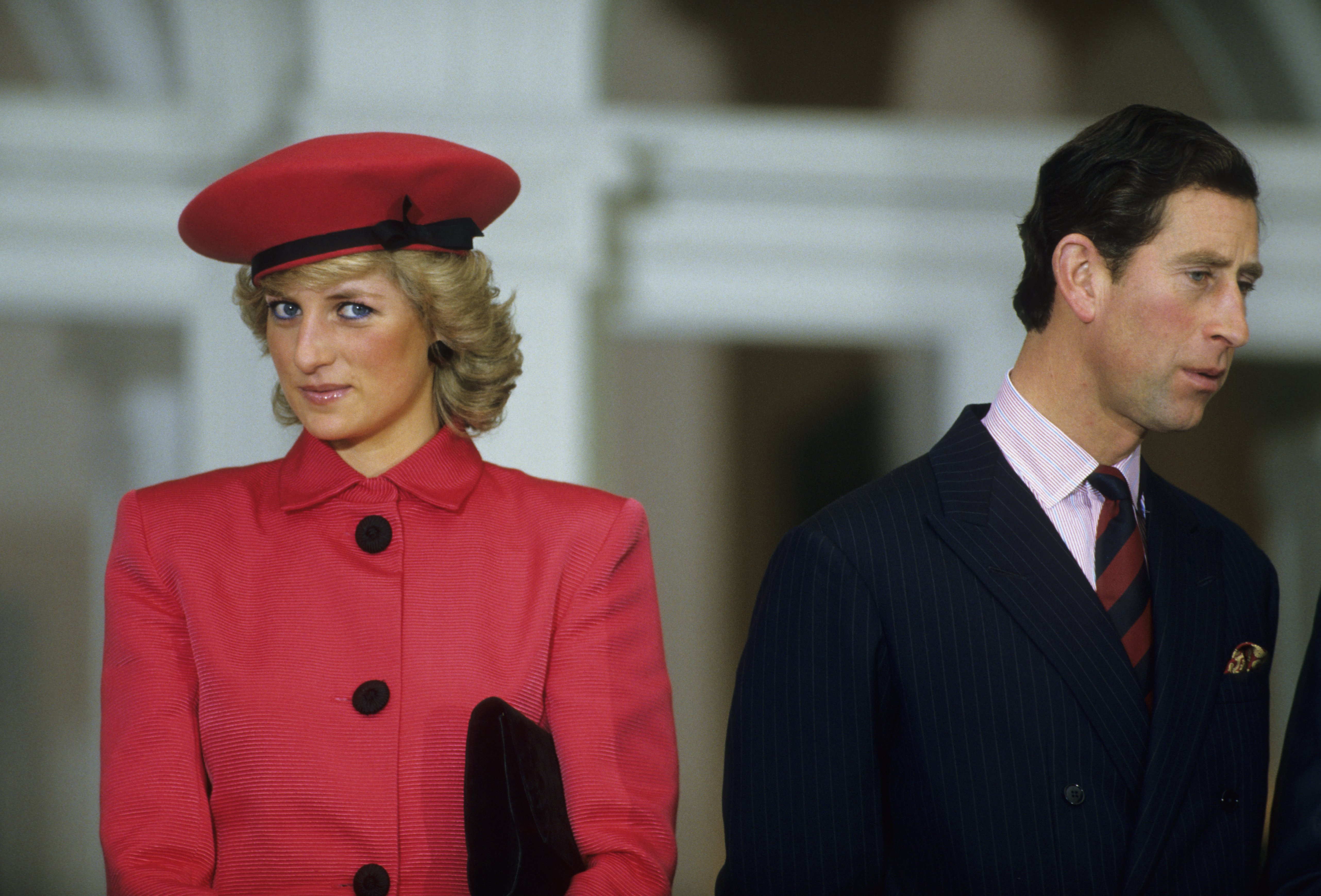 La princesa Diana y el príncipe Charles durante un acto celebrado en su honor el 11 de febrero de 1987 en Bonn, Alemania. ┃Foto: Getty Images