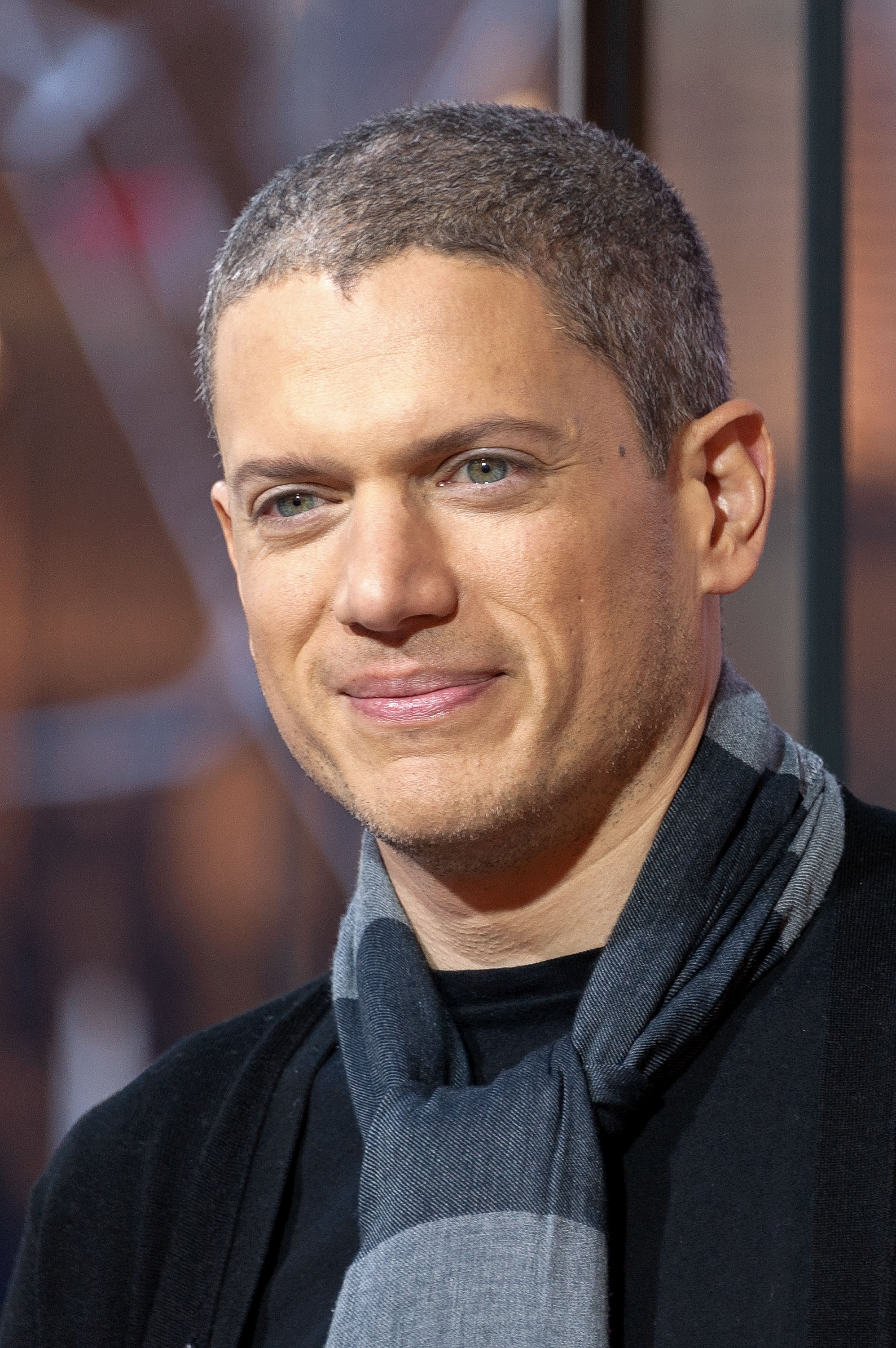 Wentworth Miller visita "Extra" en sus estudios de Nueva York el 21 de enero de 2016, en Nueva York. | Fuente: Getty Images