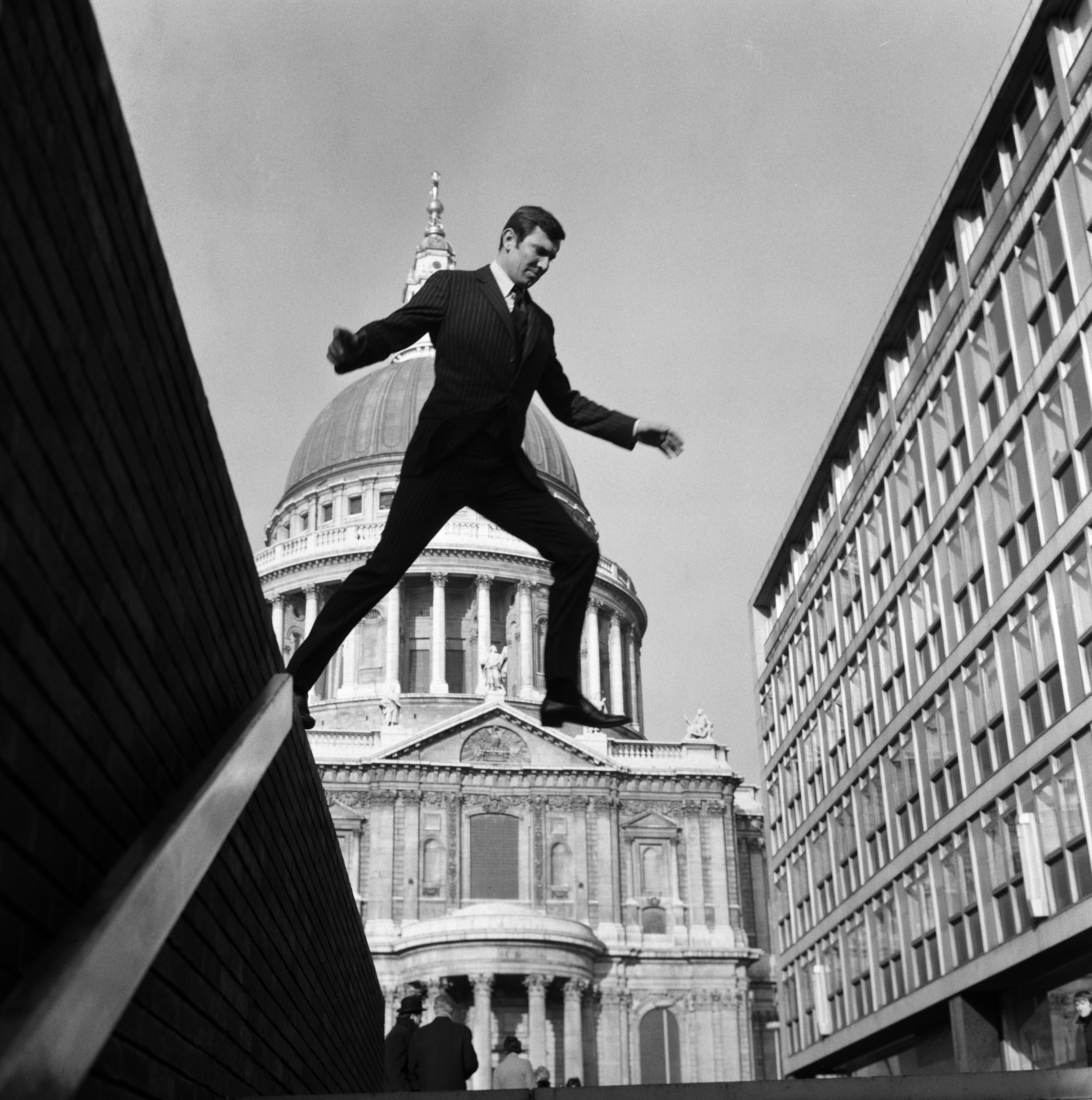 El actor como James Bond en la película "On Her Majesty's Secret Service" en 1969 | Fuente: Getty Images