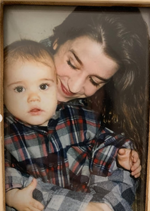 La madre y su hijo en un post fechado el 1 de marzo de 2023 | Fuente: Instagram/pattiemallette