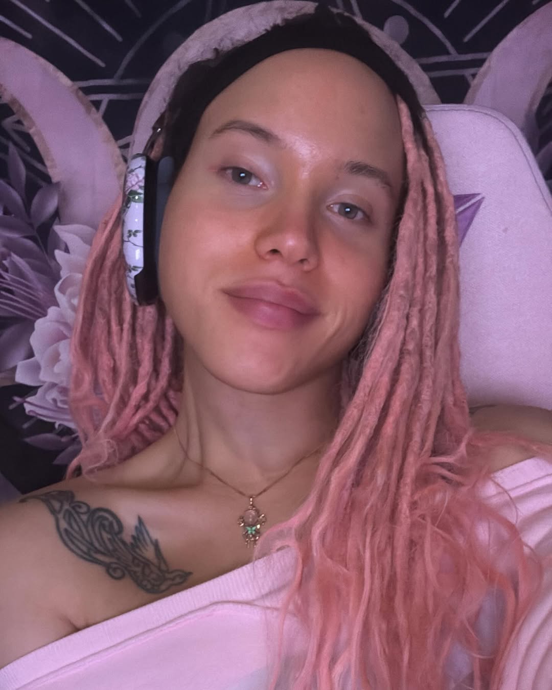 Airyn, la hija de Robert de Niro, en una publicación del 4 de abril de 2025 | Fuente: Instagram/voiceofairyn