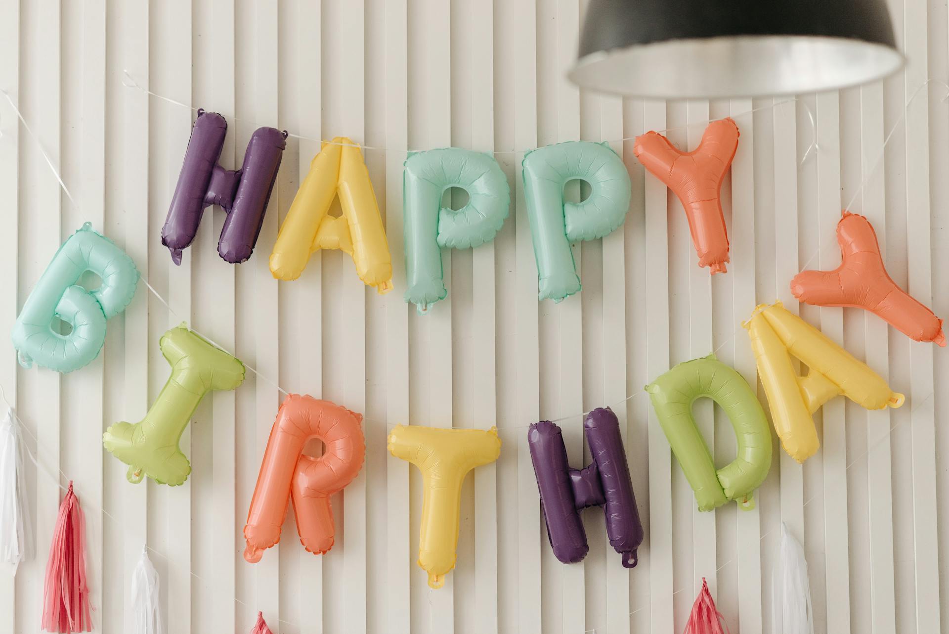 Montaje de una fiesta de cumpleaños | Fuente: Pexels