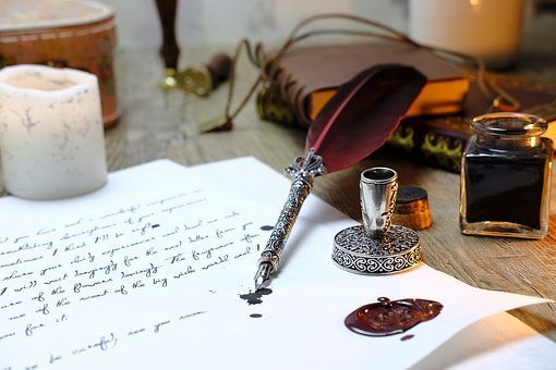 Nota manuscrita y pluma. | Foto: Pixabay