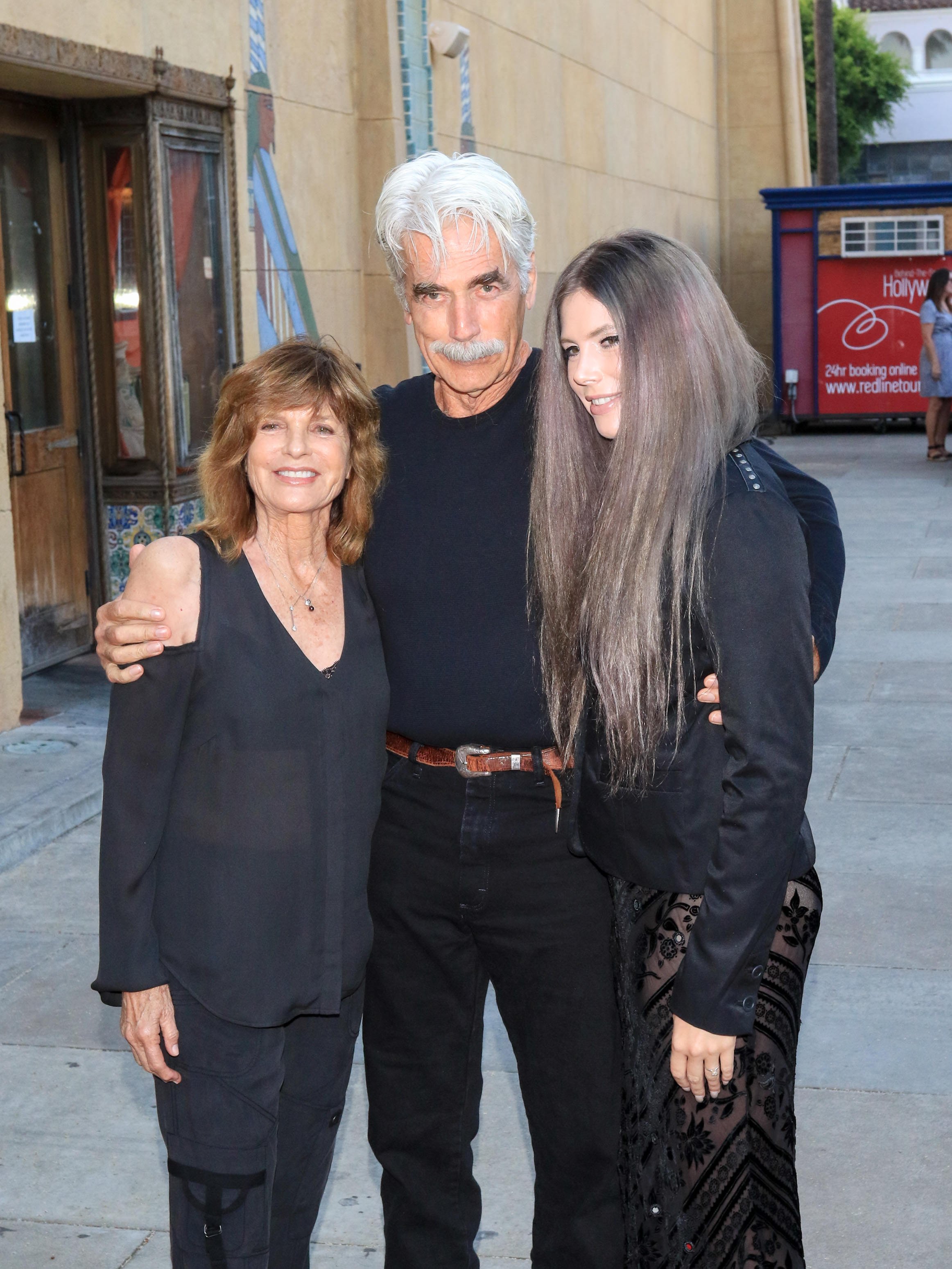 Sam Elliott, Katharine Ross y su hija Cleo Rose Elliott el 5 de junio de 2017 en Los Ángeles, California. | Foto: Getty Images