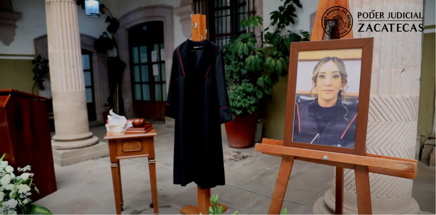 Homenaje póstumo a Oyuki Ramírez Burciaga desde la sede del Poder Judicial del estado de Zacatecas en México | Fuente: Facebook/Poder Judicial del Estado de Zacatecas