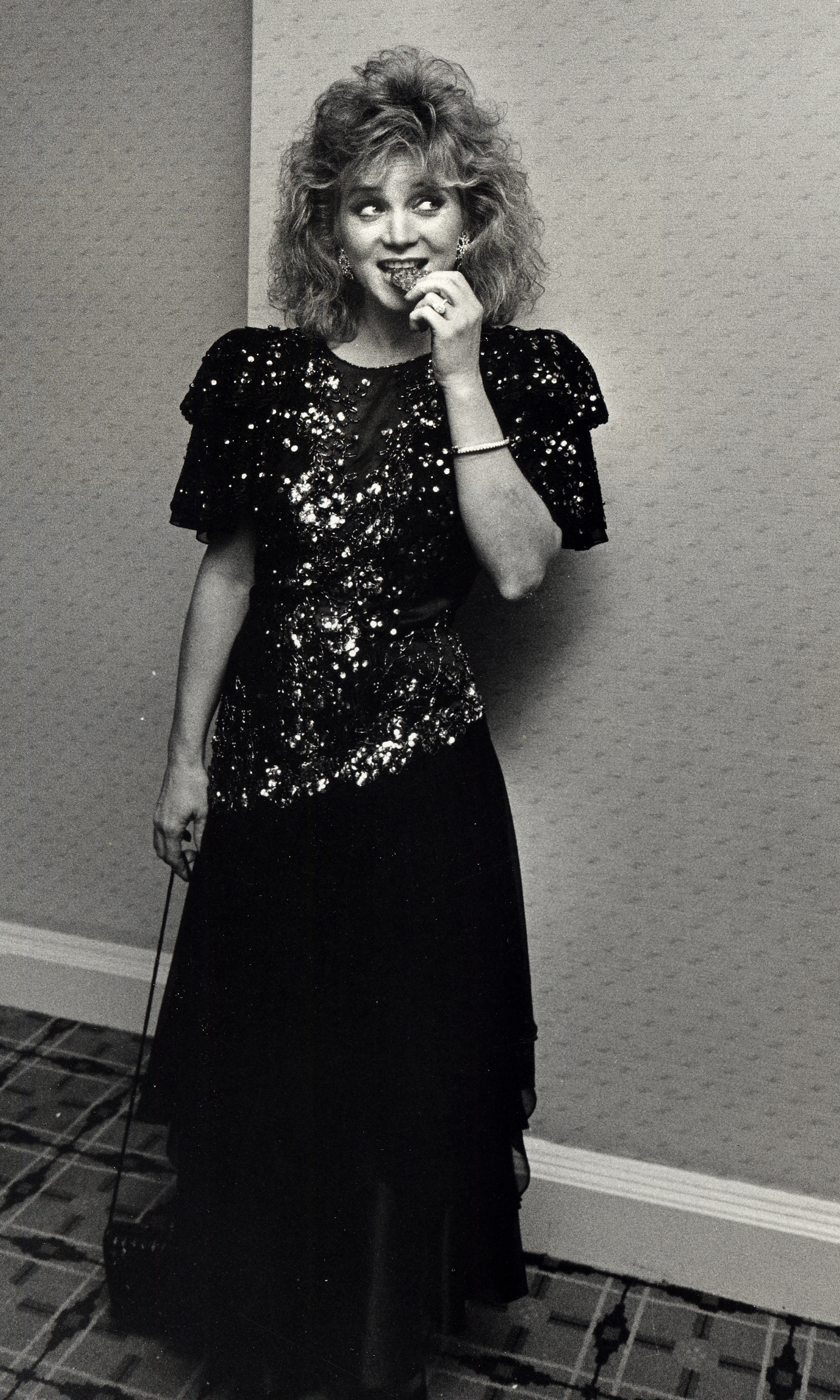 Barbara Mandrell durante la Gala Benéfica del 10º Aniversario de los Centros de Rehabilitación Patricia Neal en Nueva York, el 8 de octubre de 1987. | Fuente: Getty Images