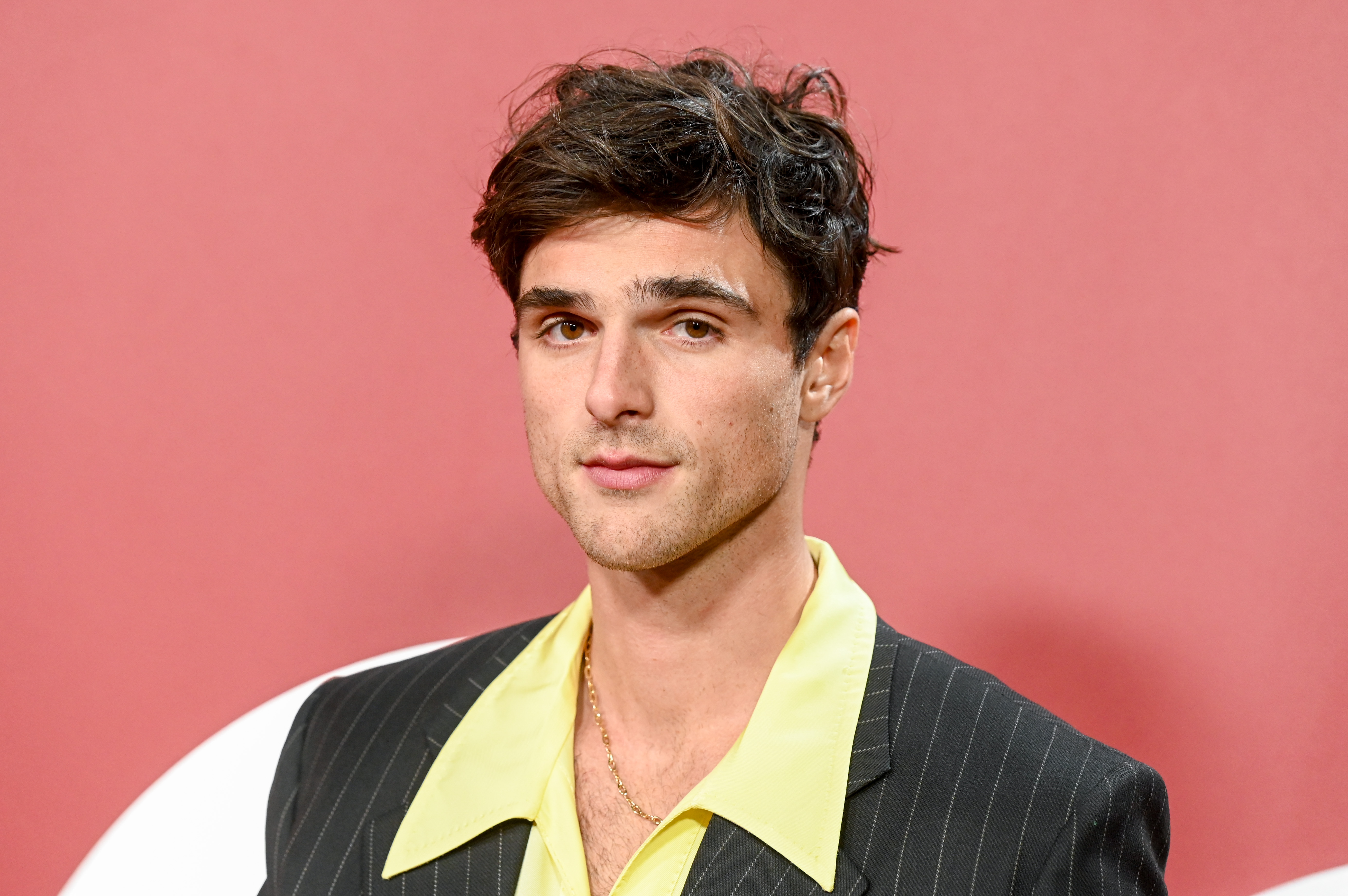 Jacob Elordi en la Fiesta GQ Hombres del Año el 16 de noviembre de 2023 en Los Ángeles, California | Fuente: Getty Images